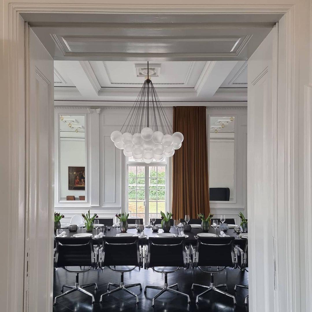 Lustra Chandelier Bubble Frosted Glass-Neutral Decor