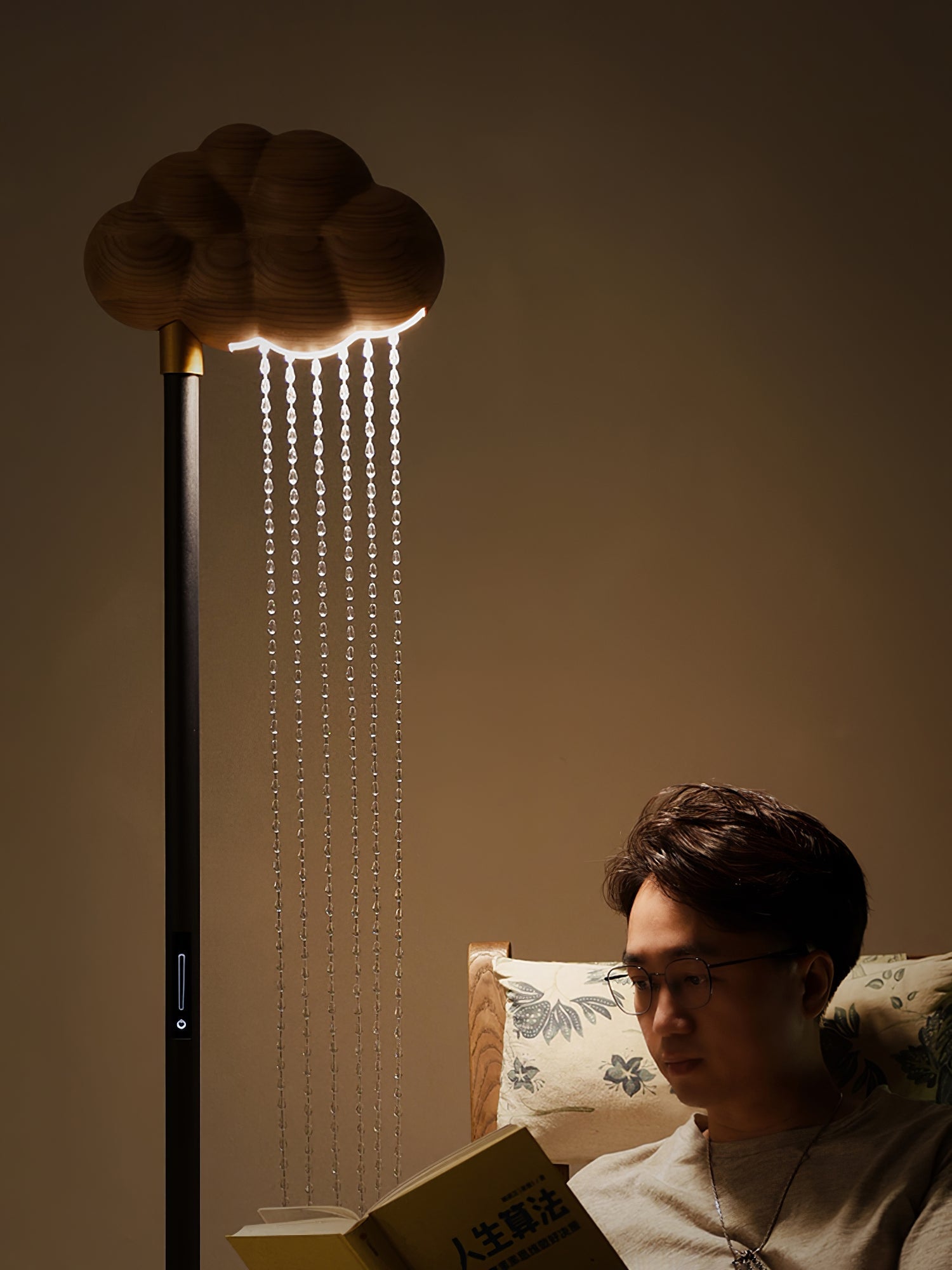 Orinyra Cloud-shaped Bronze Floor Lamp-Neutral Decor