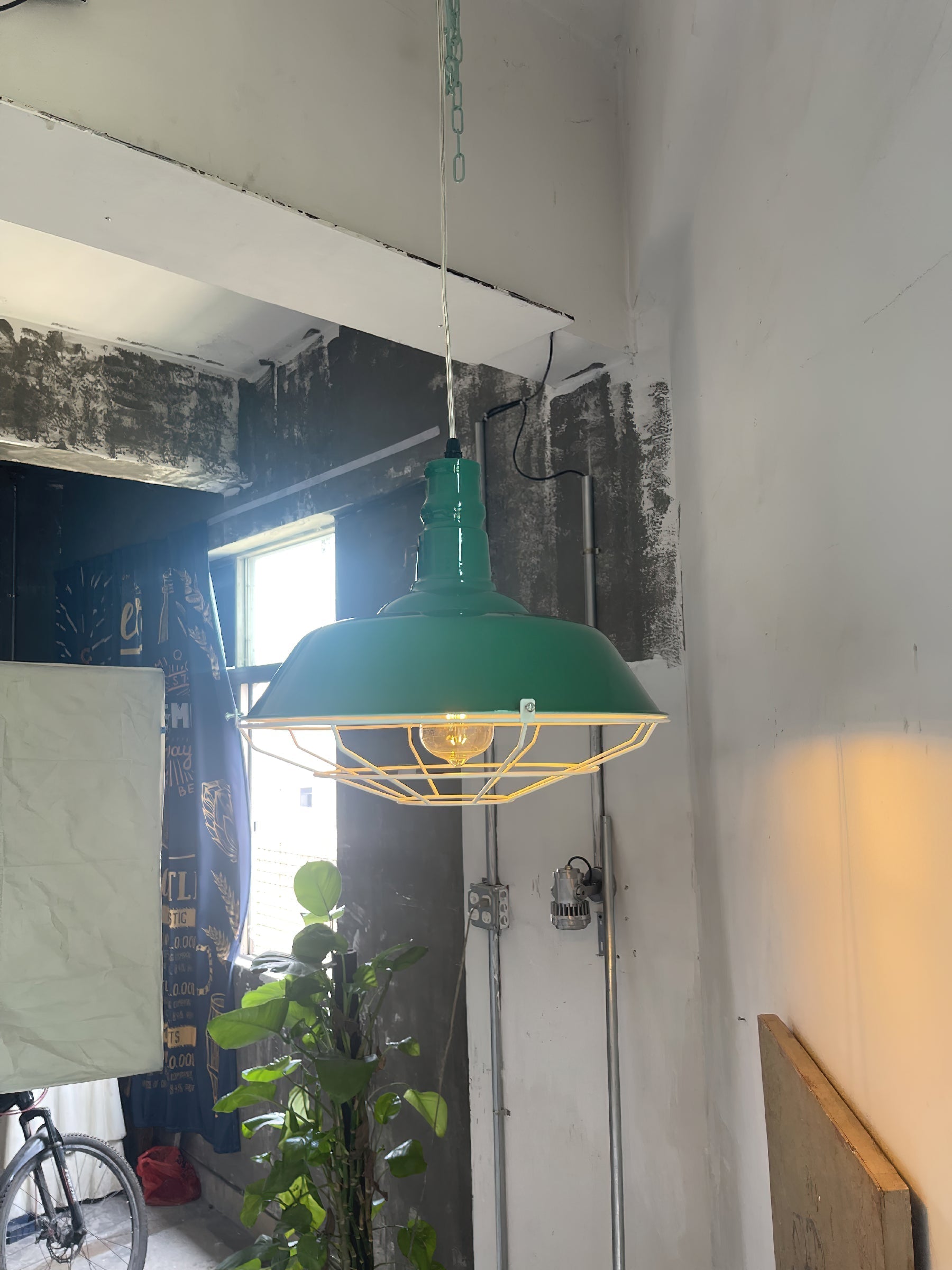 Voss Pendant Light