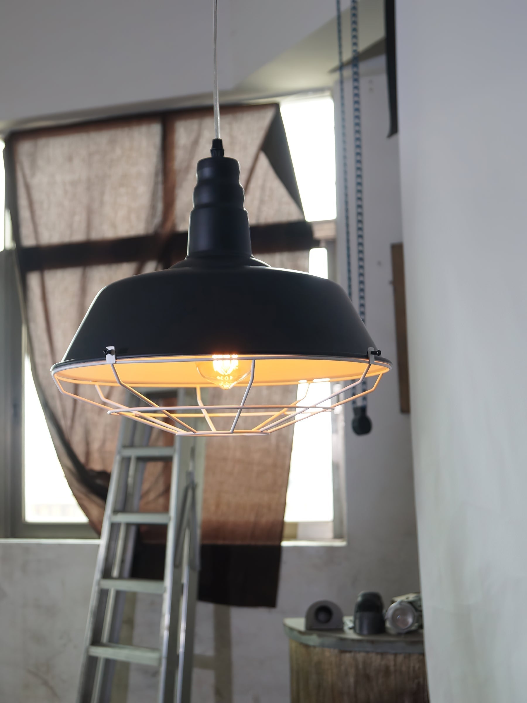 Voss Pendant Light