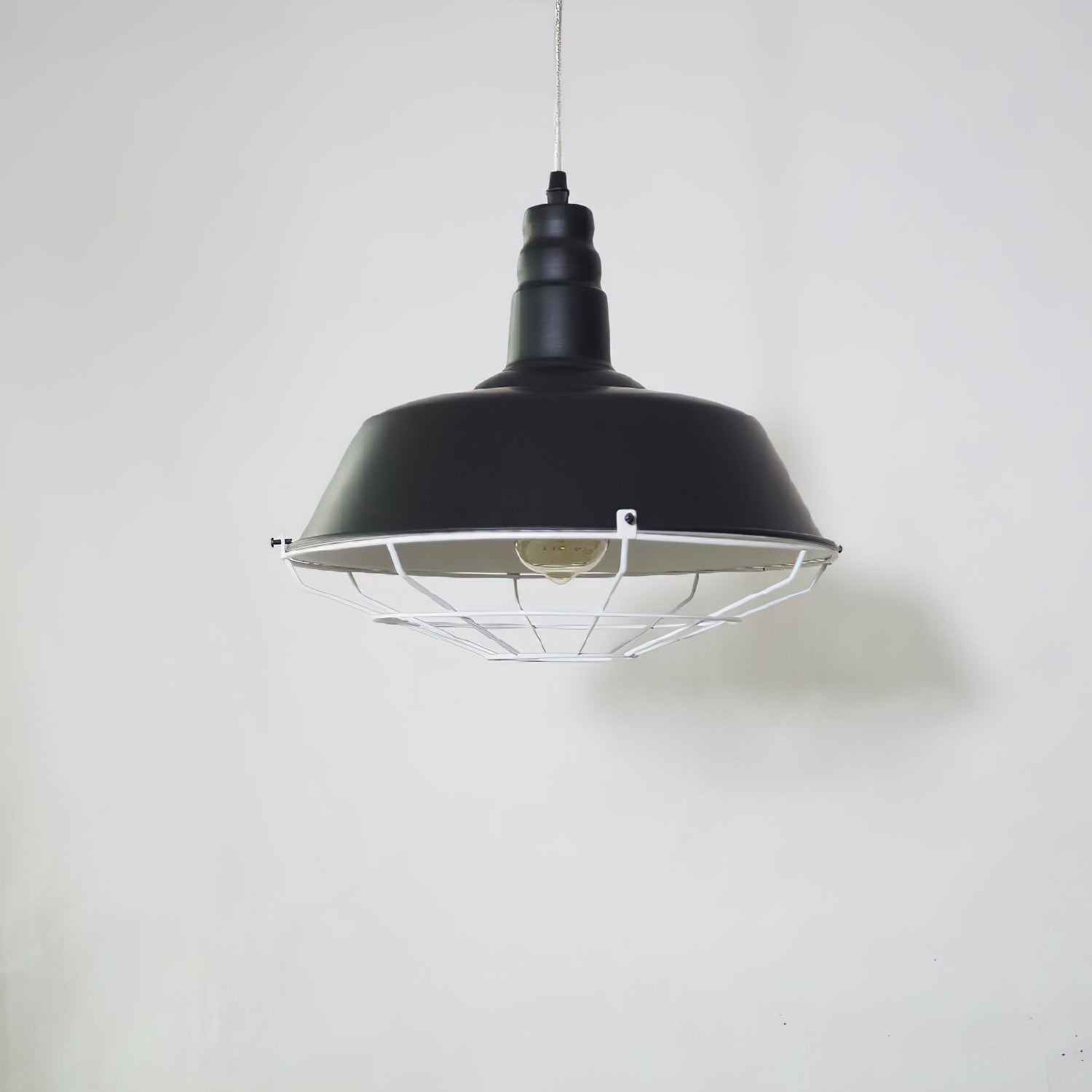 Voss Pendant Light