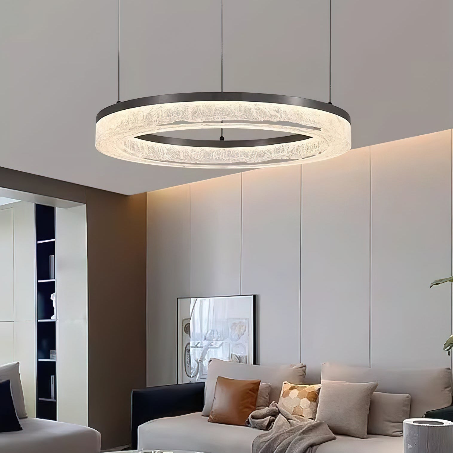 Thalyn Chandelier