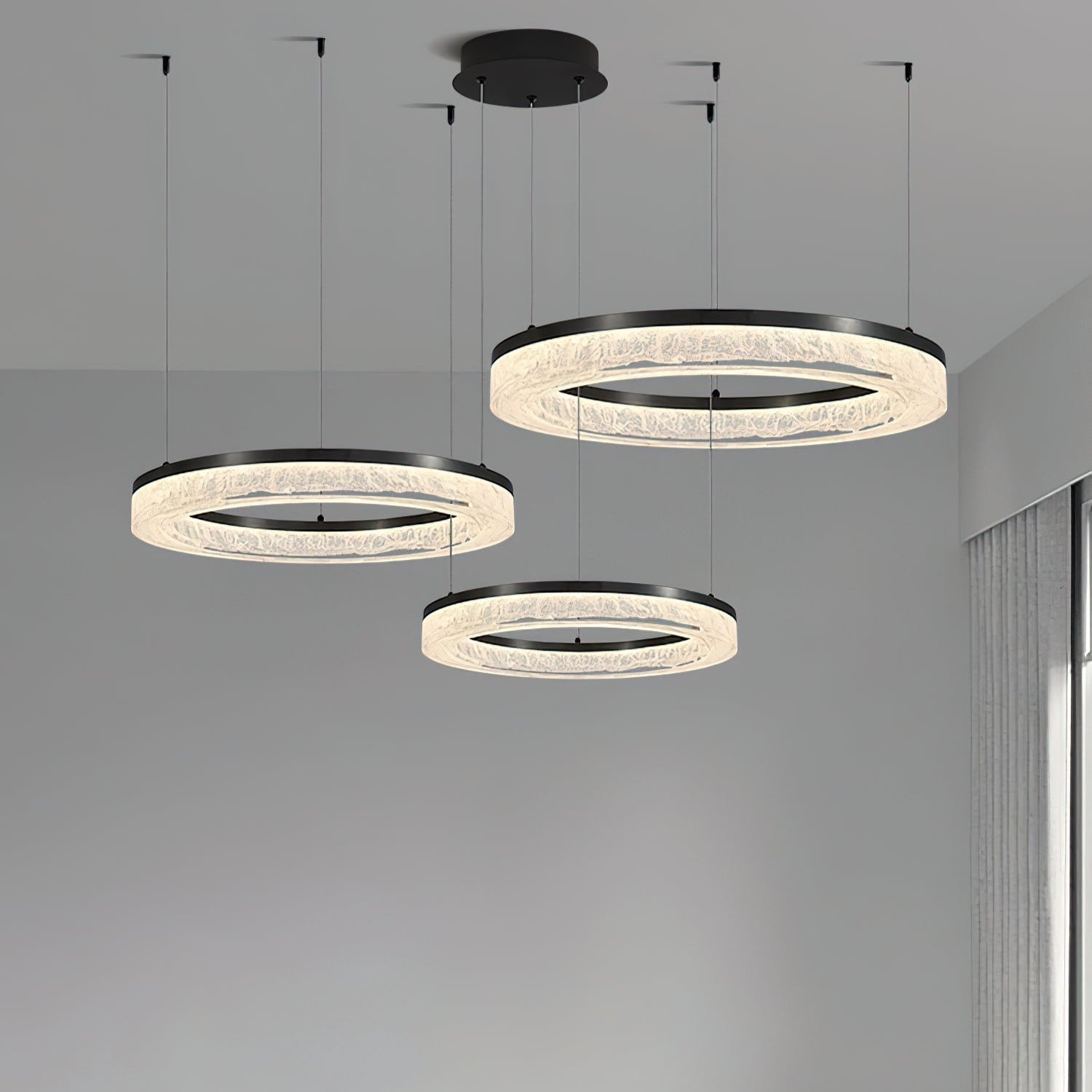 Thalyn Chandelier