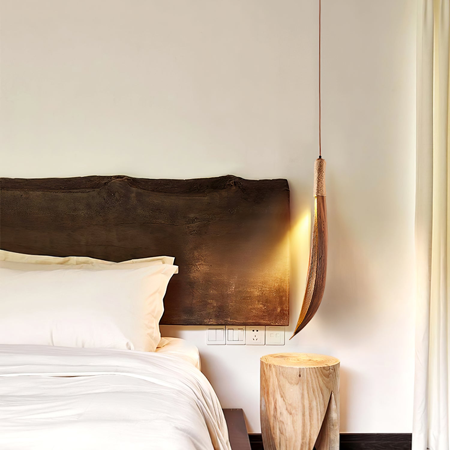Brynn Natural Pendant Lamp-Neutral Decor