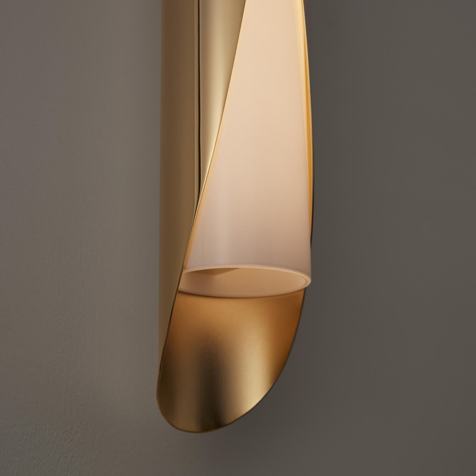Maren Wall Lamp