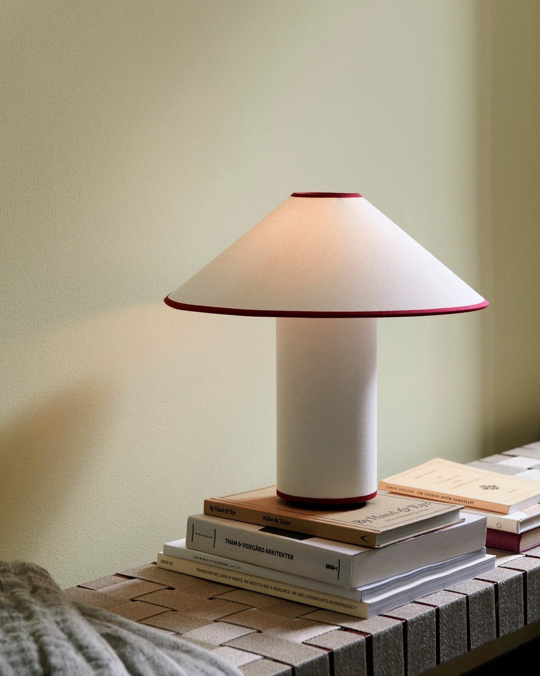 Maddy Minimalist Table Lamp-Neutral Decor