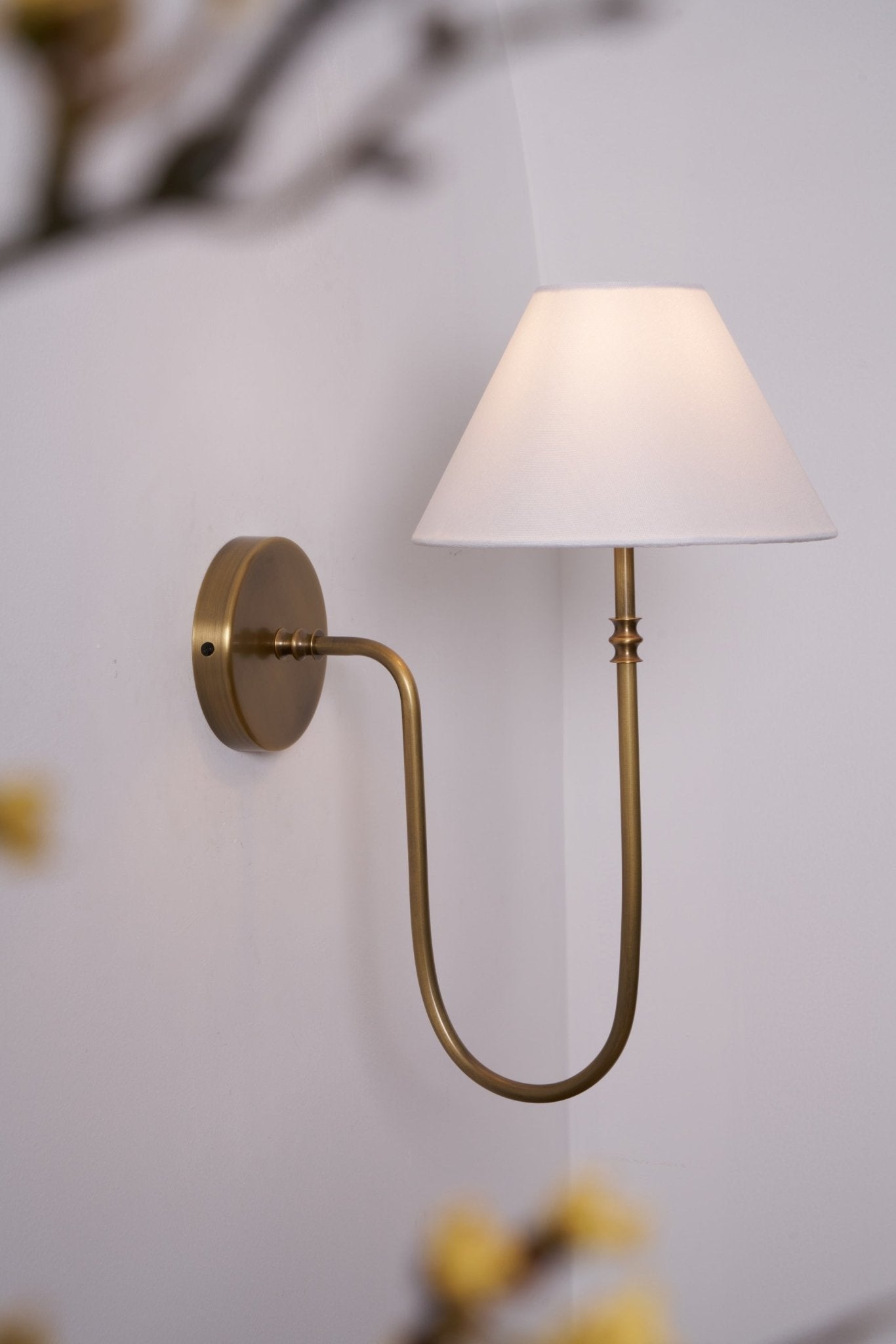 Devenq Vintage Industrial Fabric Wall Light-Neutral Decor