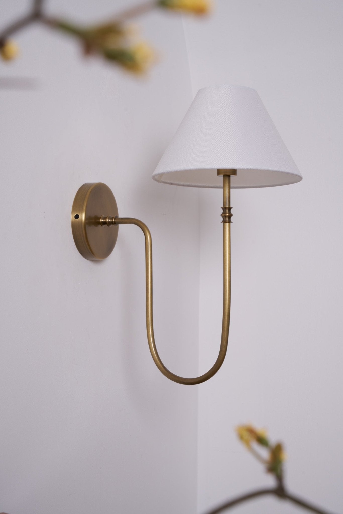 Devenq Vintage Industrial Fabric Wall Light-Neutral Decor
