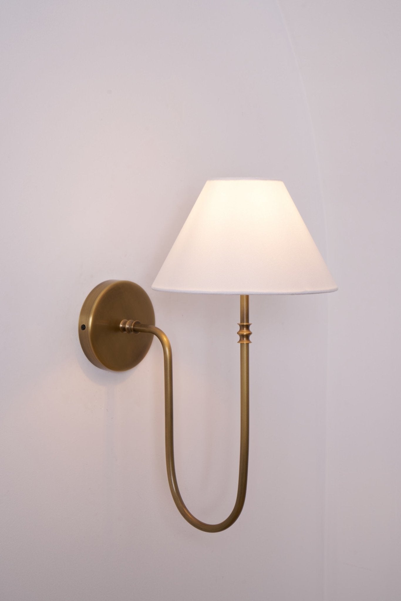 Devenq Vintage Industrial Fabric Wall Light-Neutral Decor