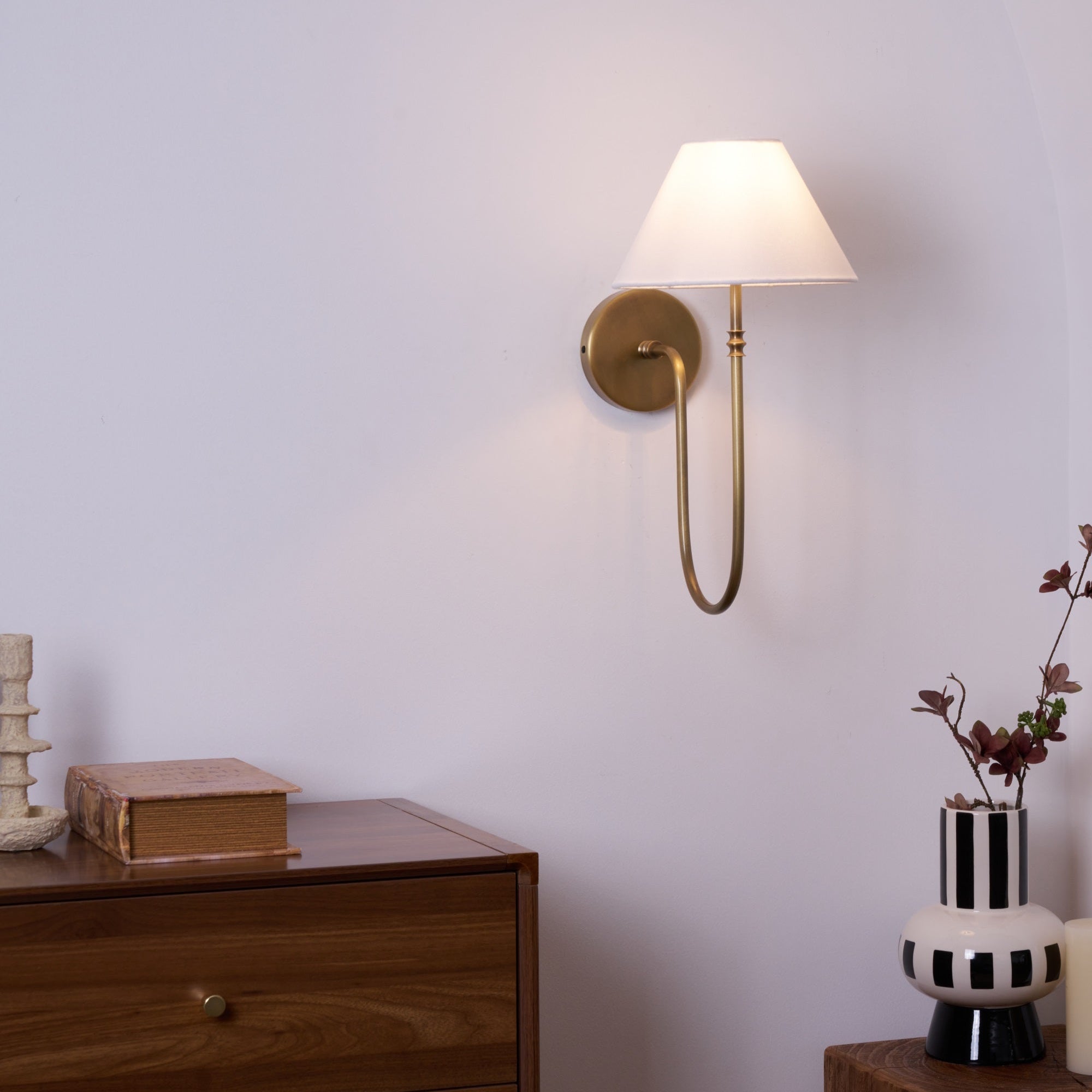 Devenq Vintage Industrial Fabric Wall Light-Neutral Decor