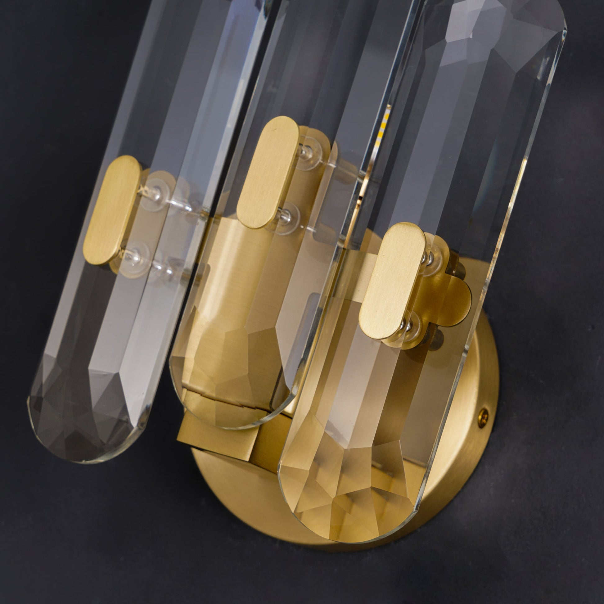 Gevon Postmodern Luxury Crystal Sconce Wall Lamp-Neutral Decor