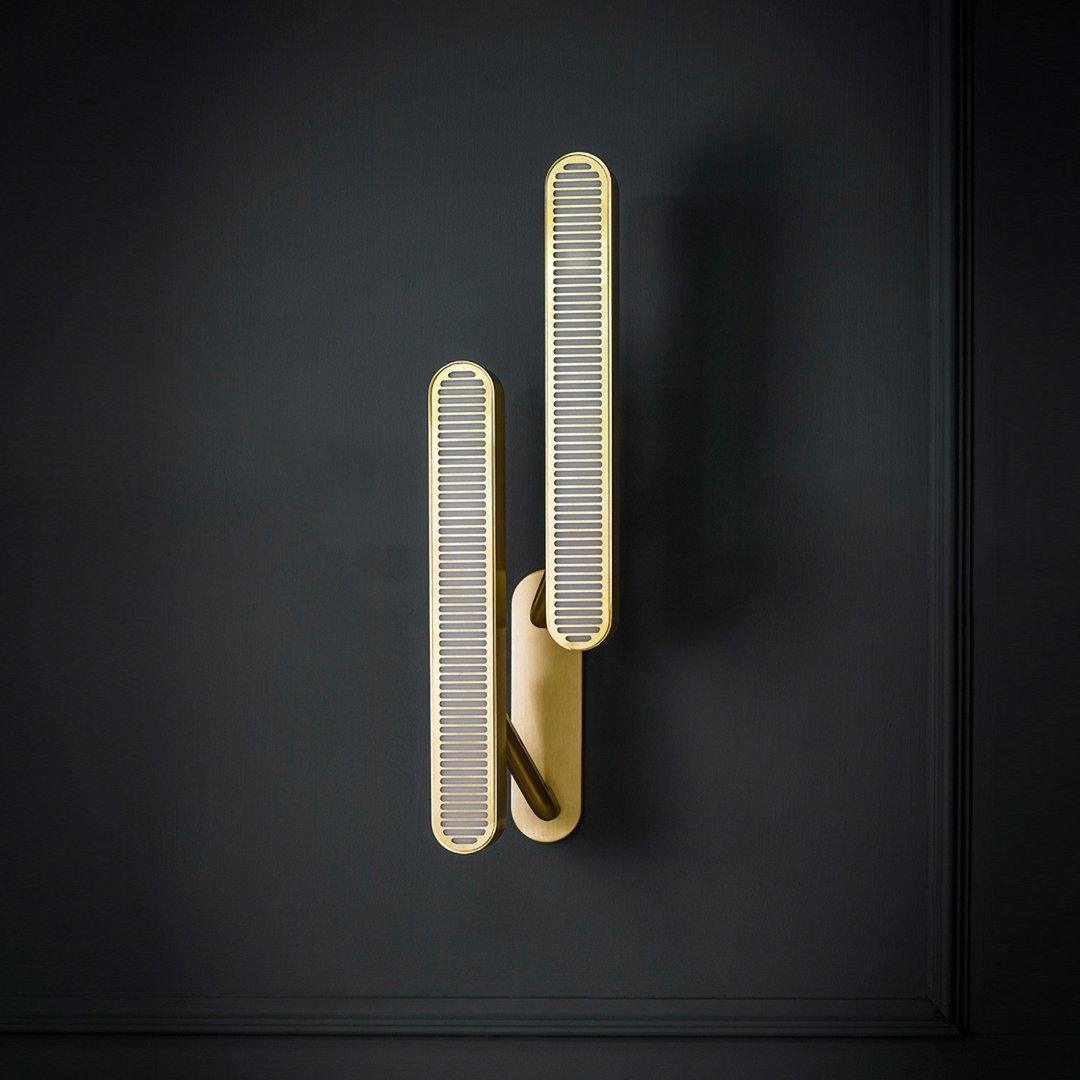 Lustra Wall Lamp Brass Slotted Grill-Neutral Decor