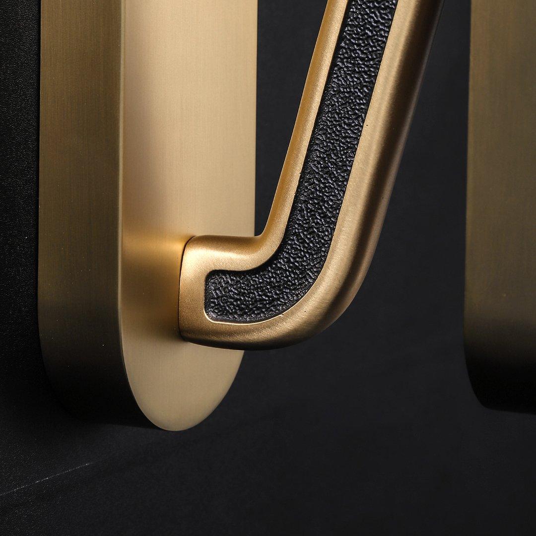 Lustra Wall Lamp Brass Slotted Grill-Neutral Decor