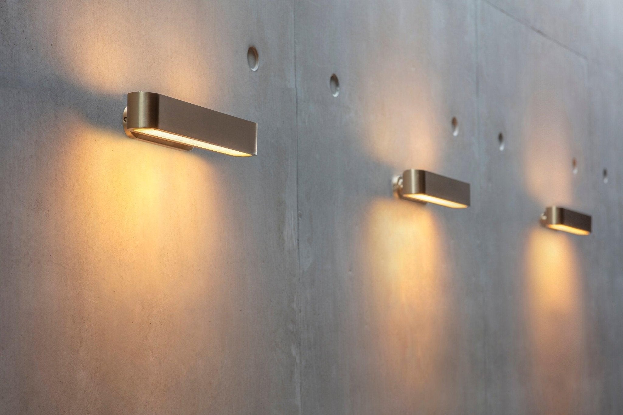 Lustra Wall Lamp Brass Slotted Grill-Neutral Decor