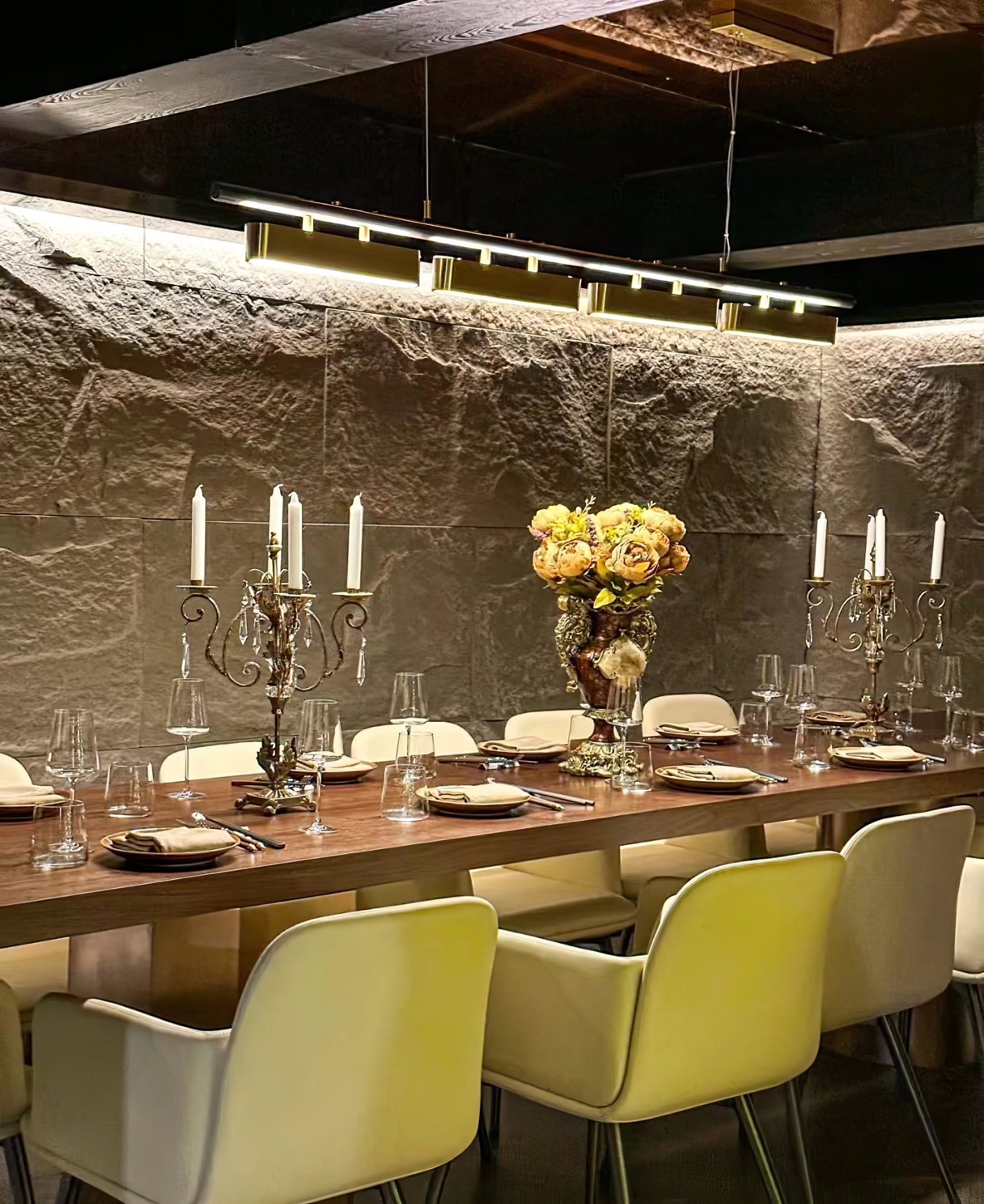 Liorent Brass Minimalist Pendant Light-Neutral Decor