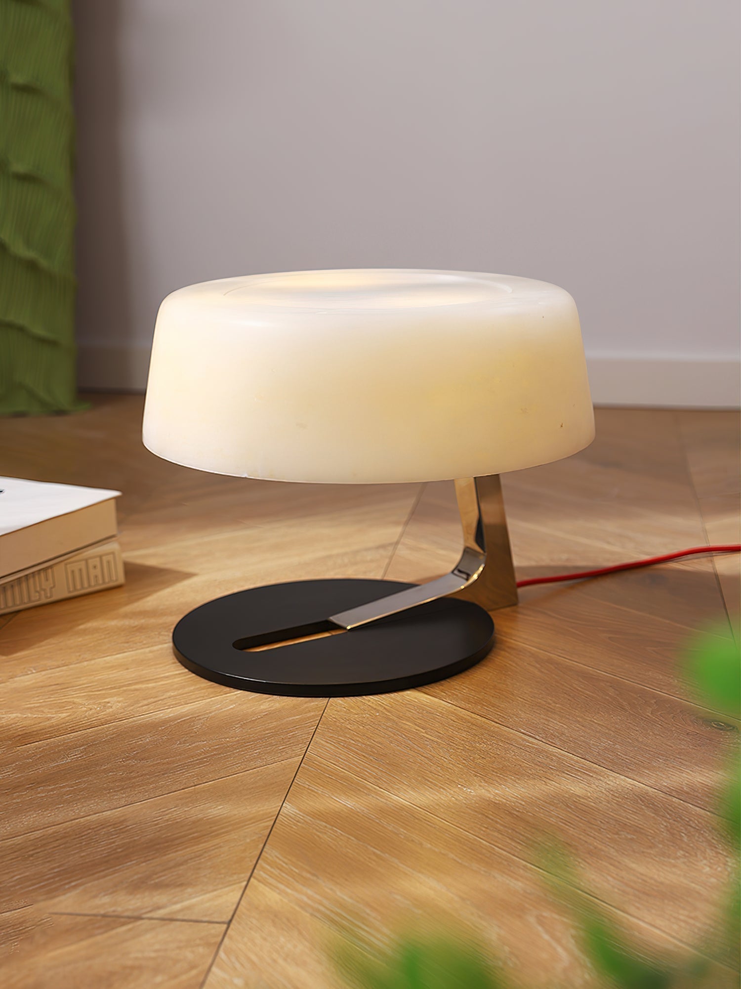 Nysolora Dome Alabaster Table Lamp-Neutral Decor