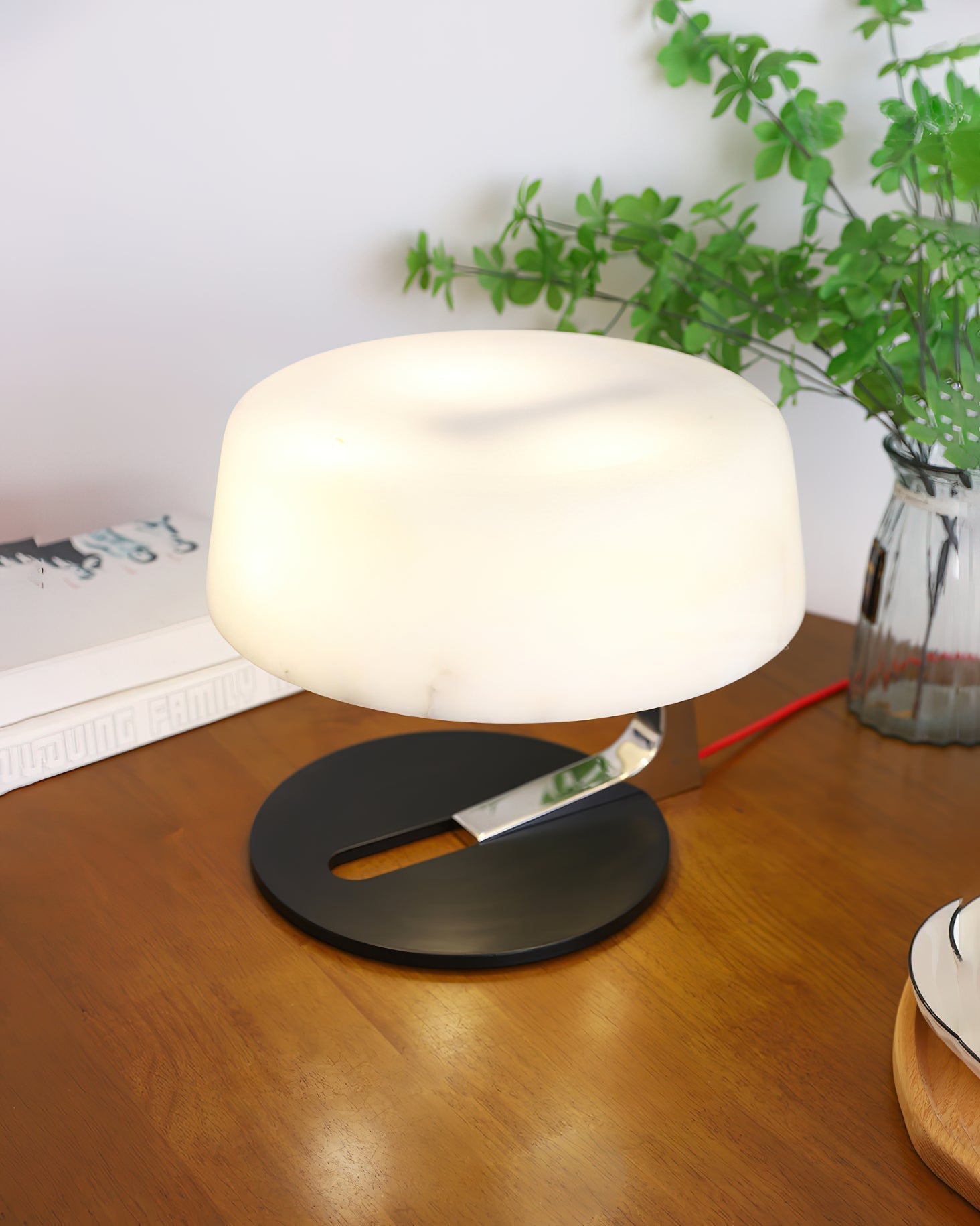 Nysolora Dome Alabaster Table Lamp-Neutral Decor