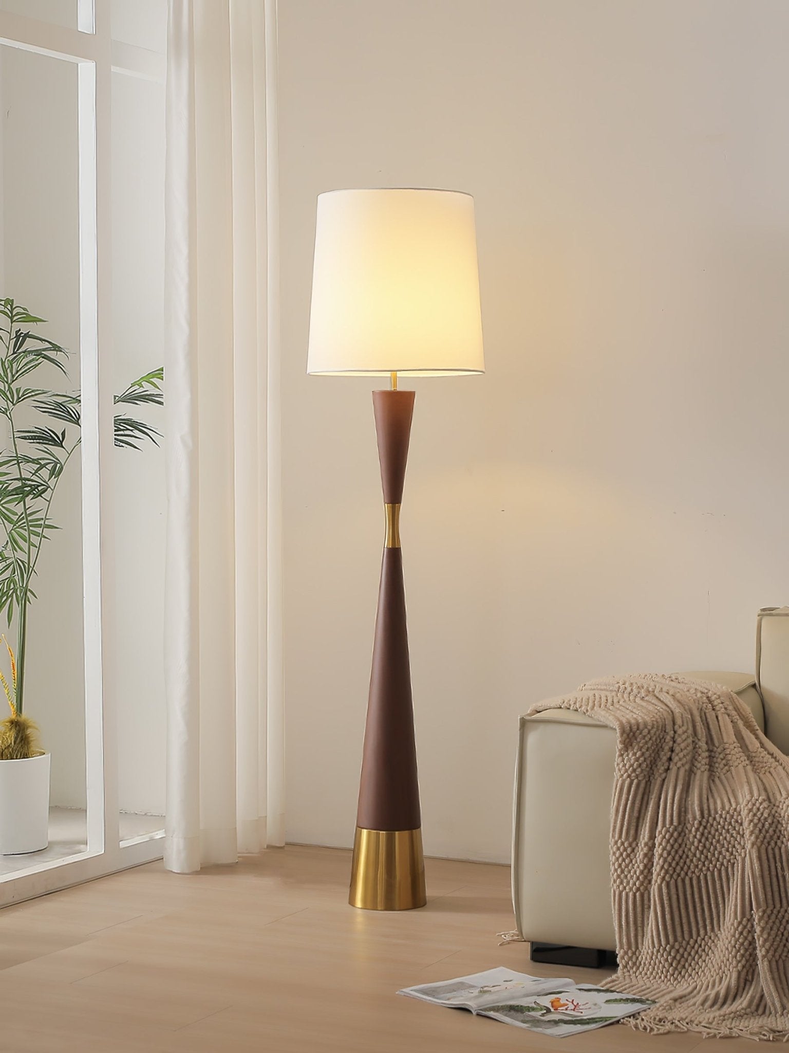 Cicaril Modern Table Lamp-Neutral Decor
