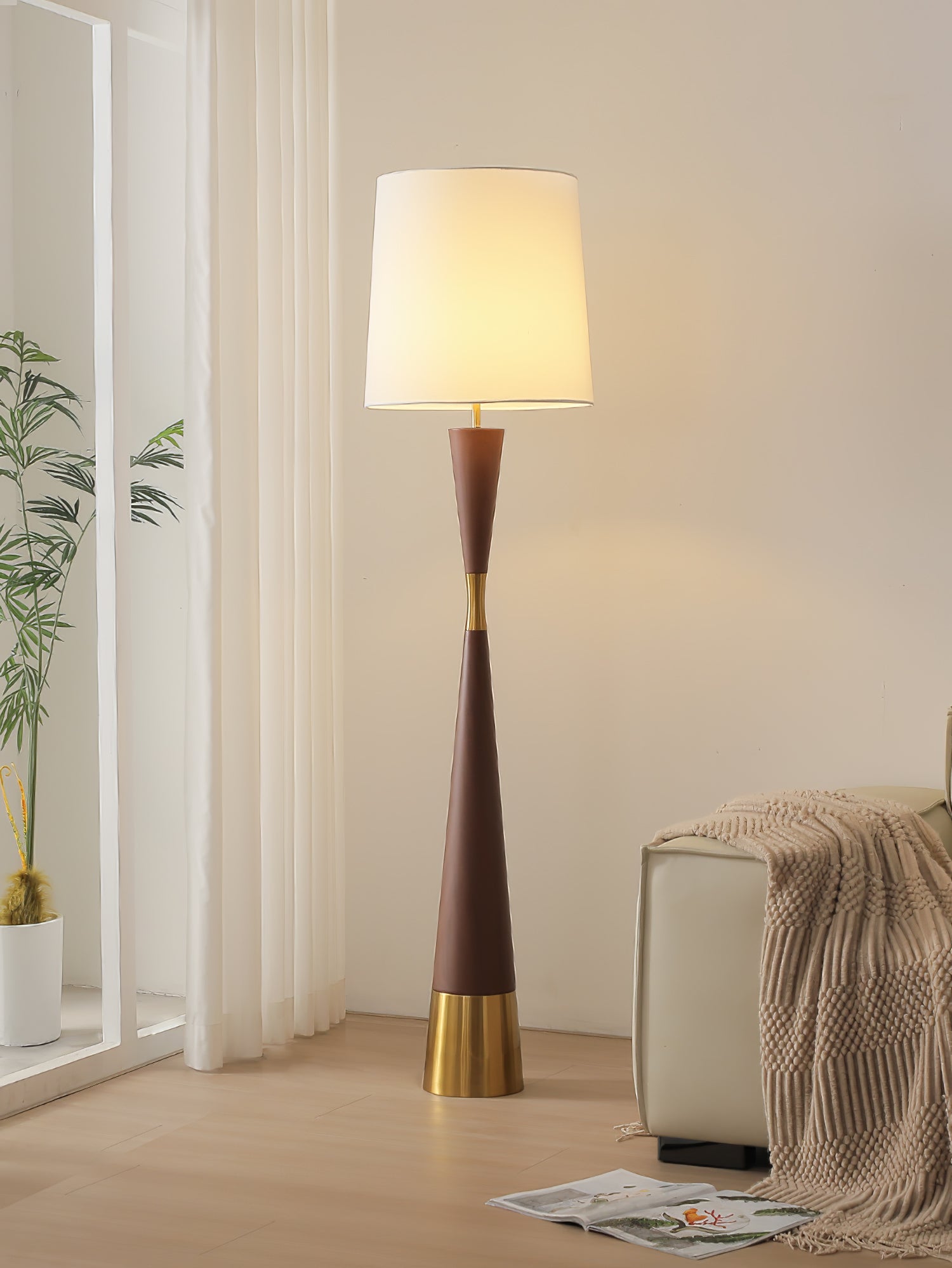 Cicaril Modern Table Lamp-Neutral Decor