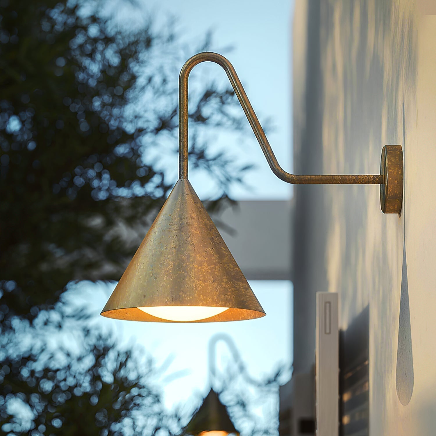 Kaelis Wall Lamp