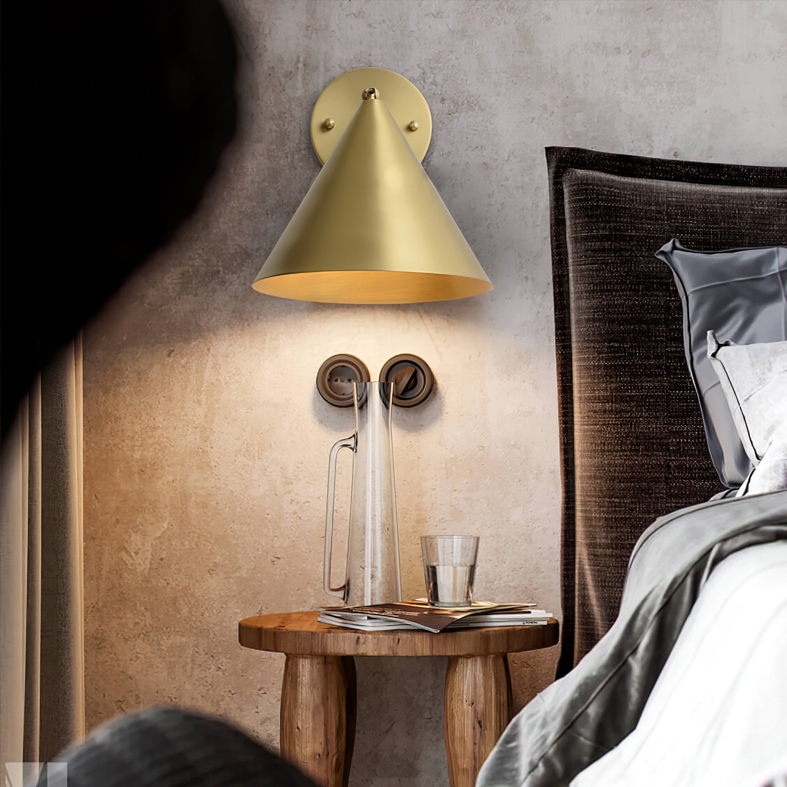 Serowen Wall Lamp Cone Brass Minimalist-Neutral Decor