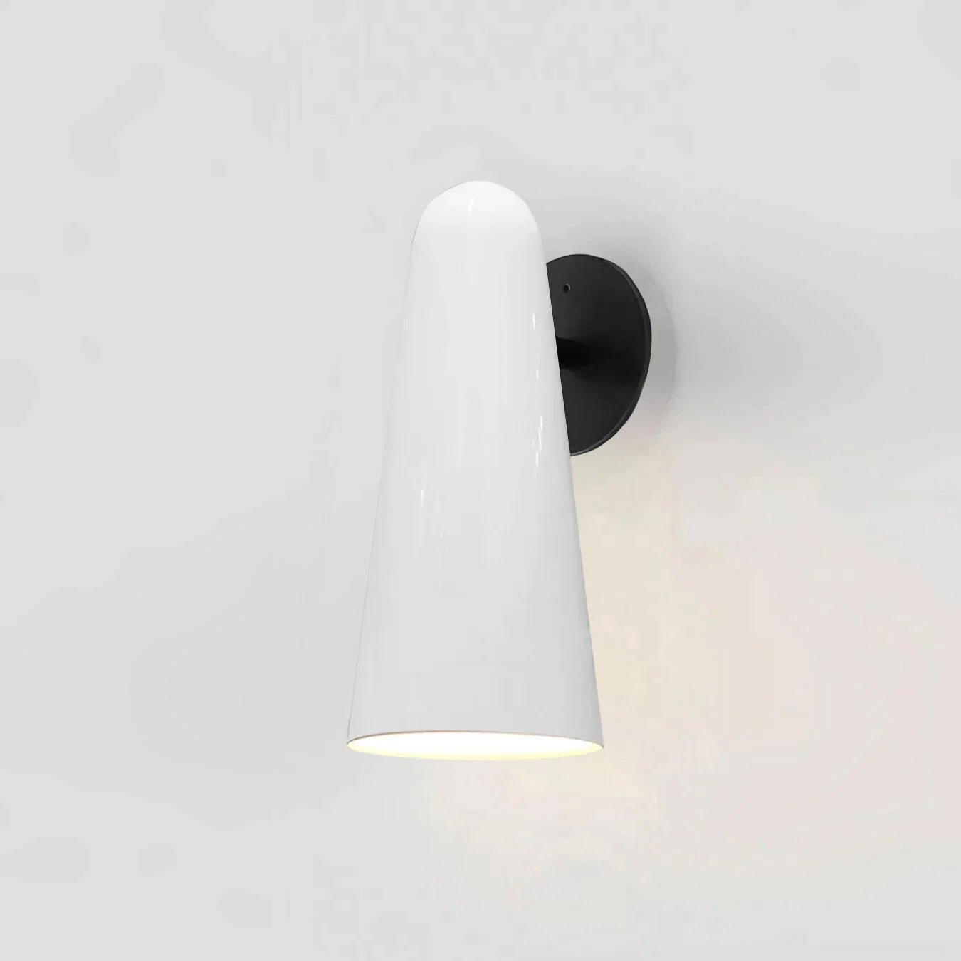 Conical Glass Wall Lamp-Neutral Decor