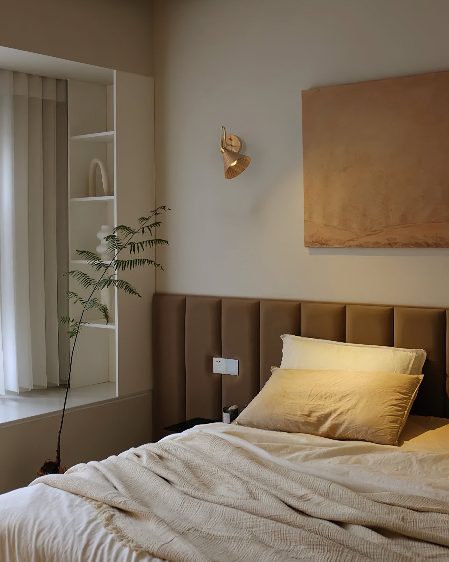 Elowen Wall Lamp