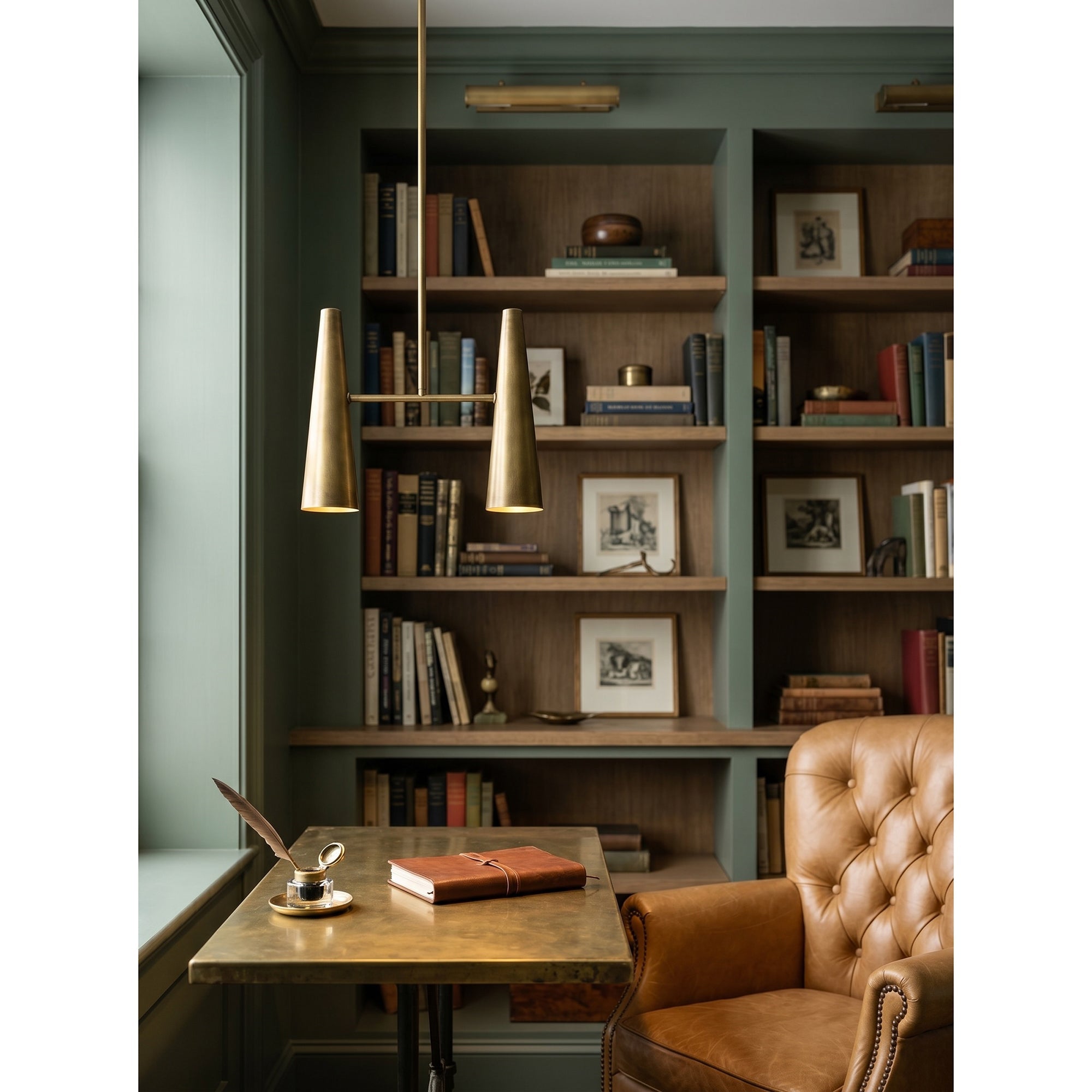 Side profile of the linear Cono Pendant Lamp.