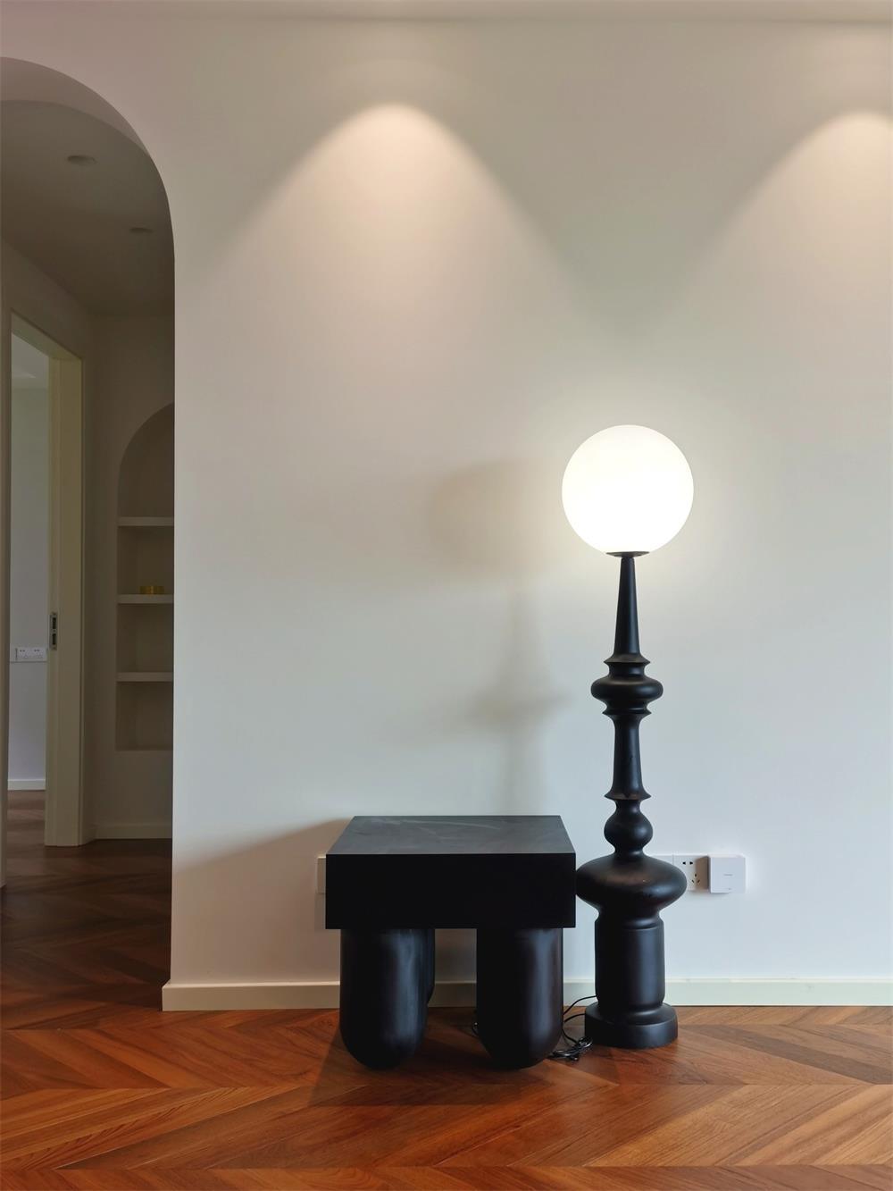Riroxen Floor Lamp Roman Column-Neutral Decor