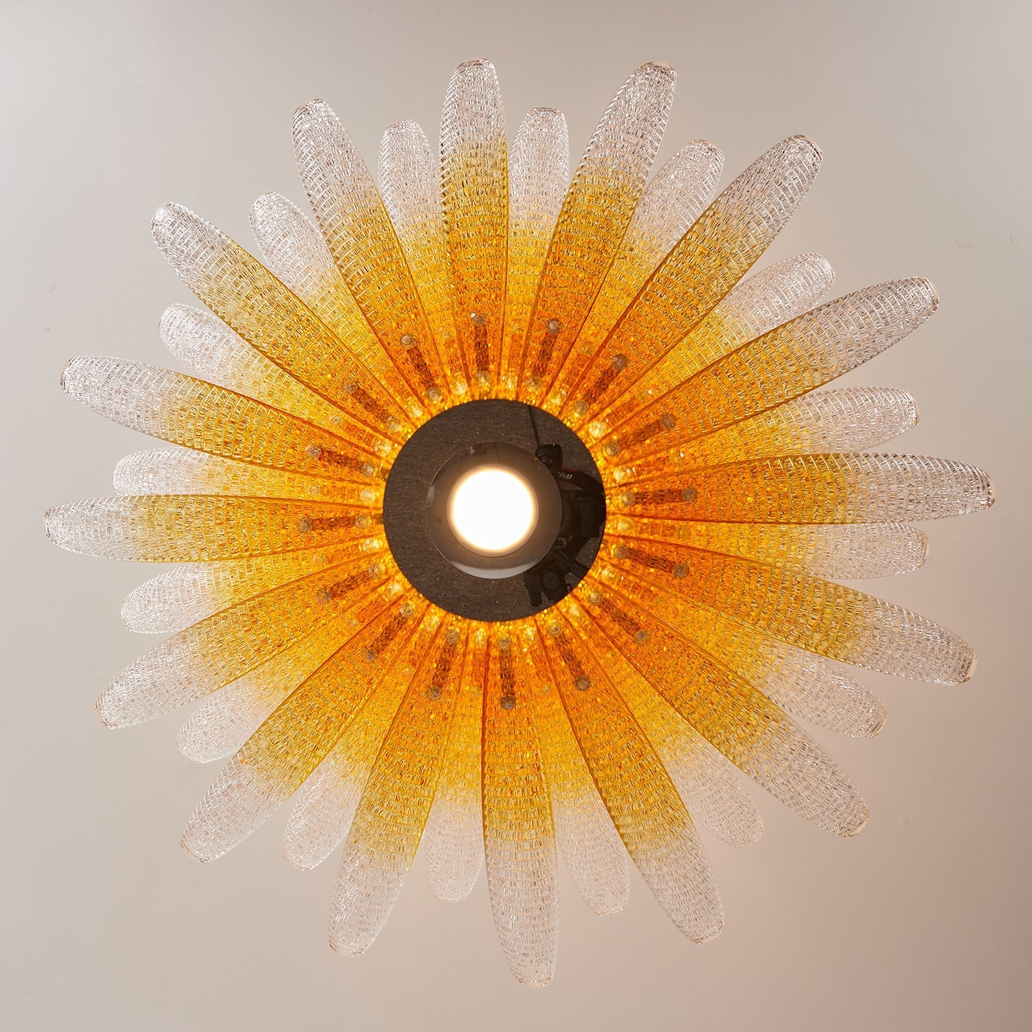 Chrysant Chandelier