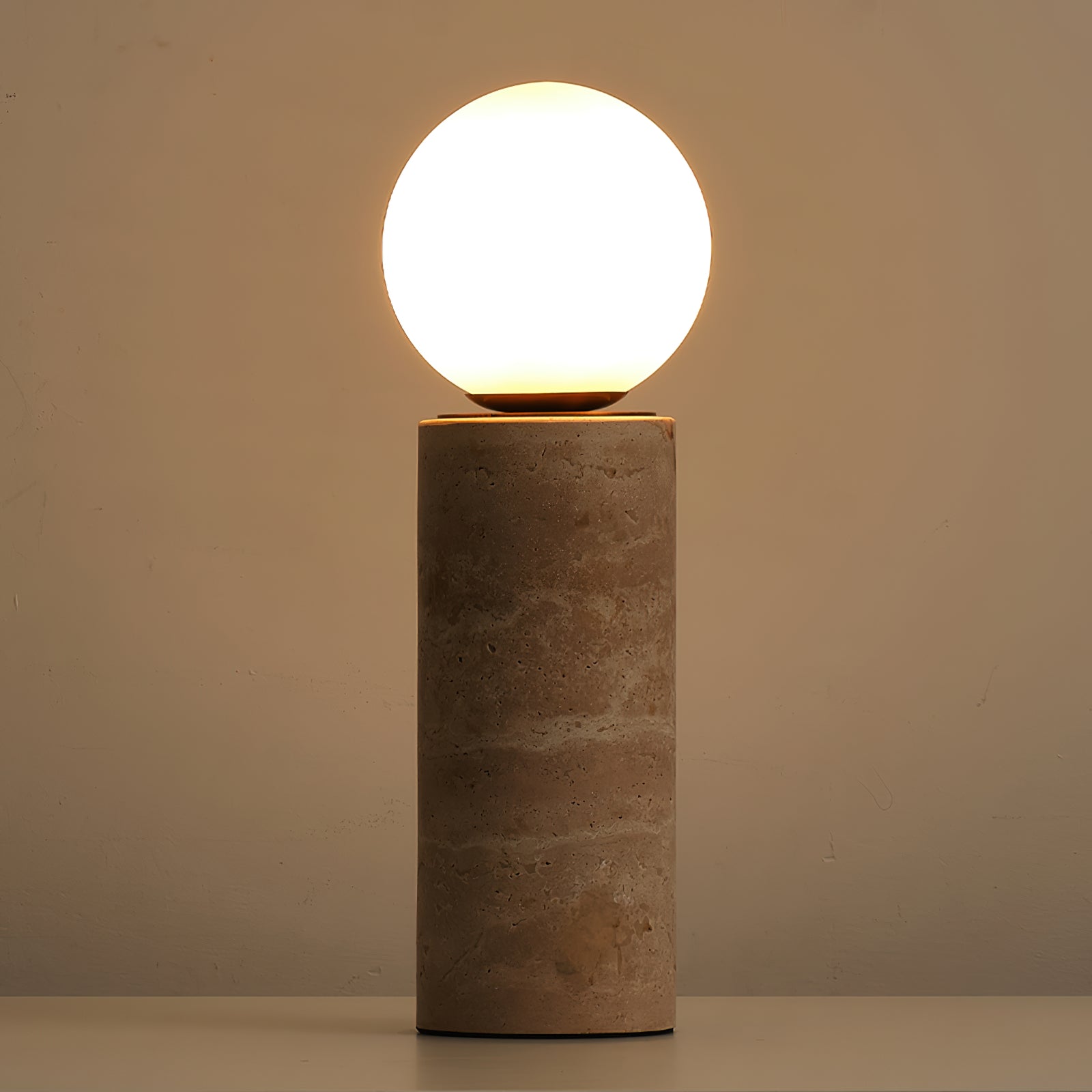 Vaelor Table Lamp