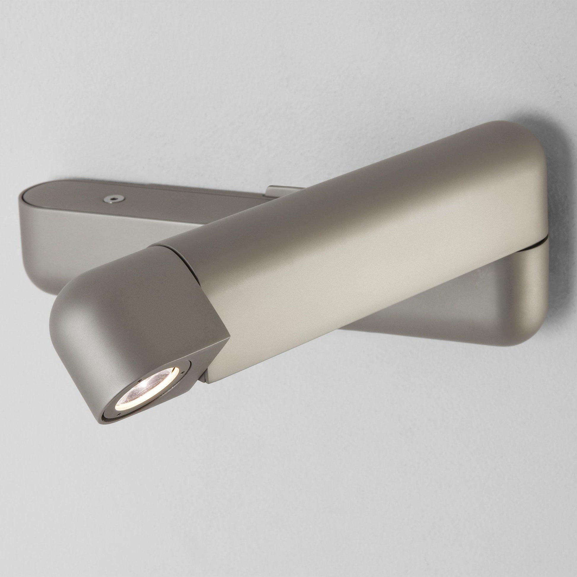 Lustra Wall Lamp Black LED Adjustable USB-Neutral Decor