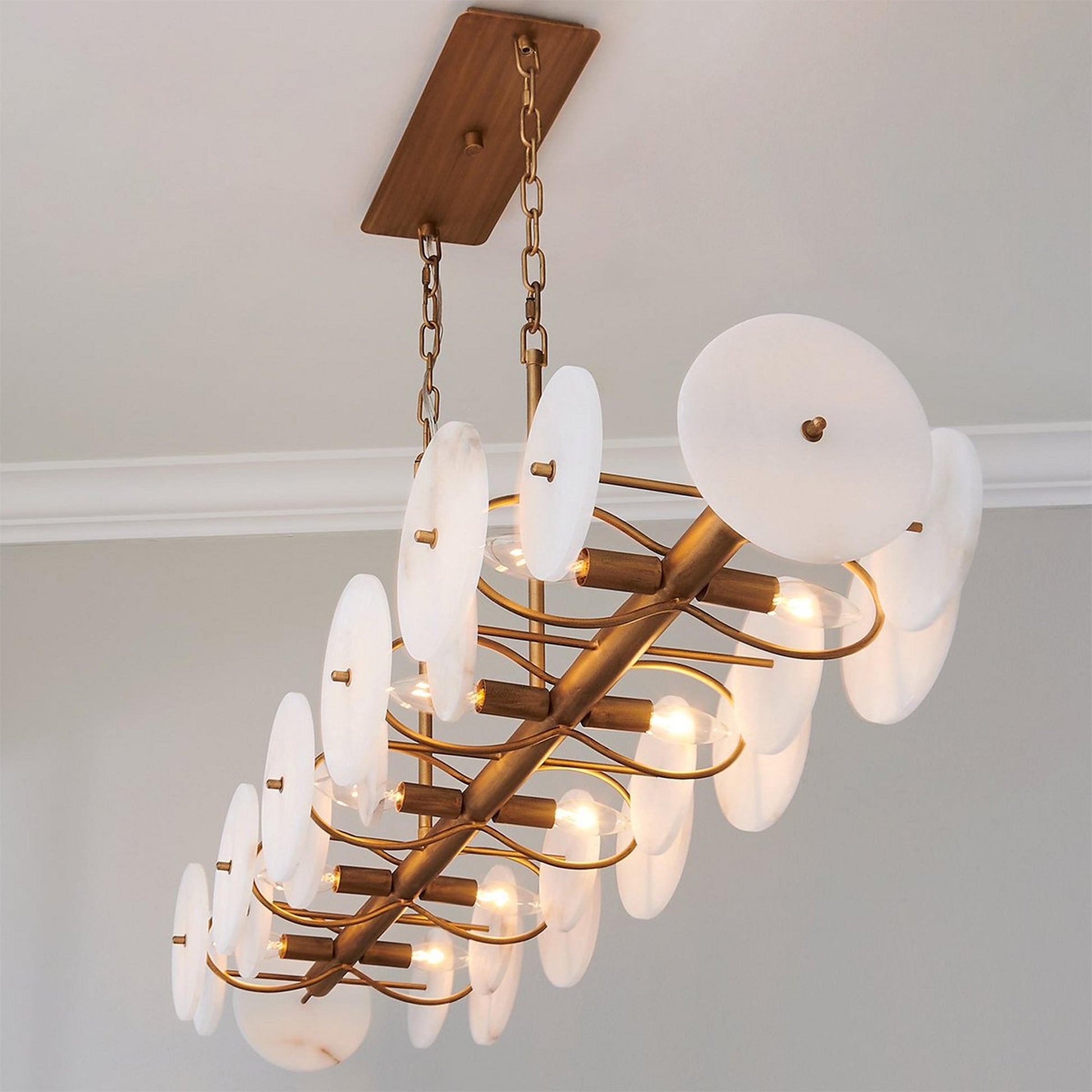 Dimensional drawing of the Selene Linear Chandelier with length and height.