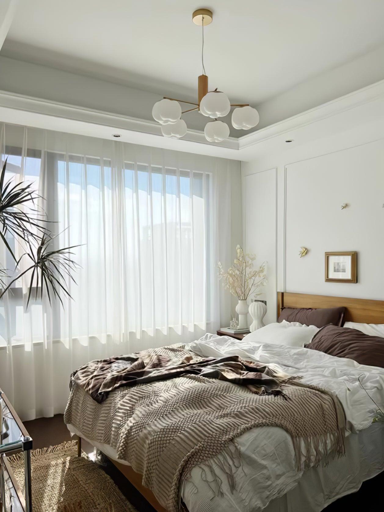 Tyler Vintage Chandelier-Neutral Decor