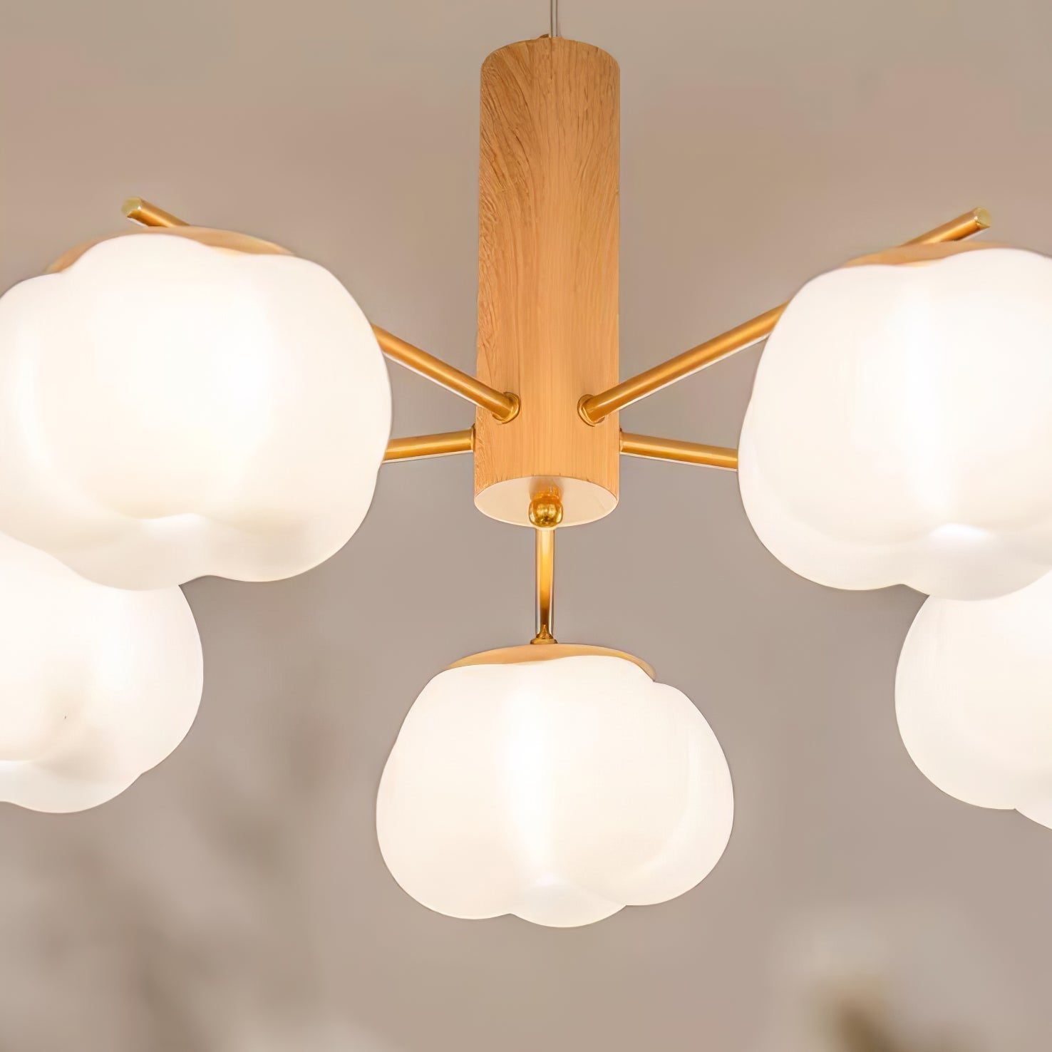 Tyler Vintage Chandelier-Neutral Decor