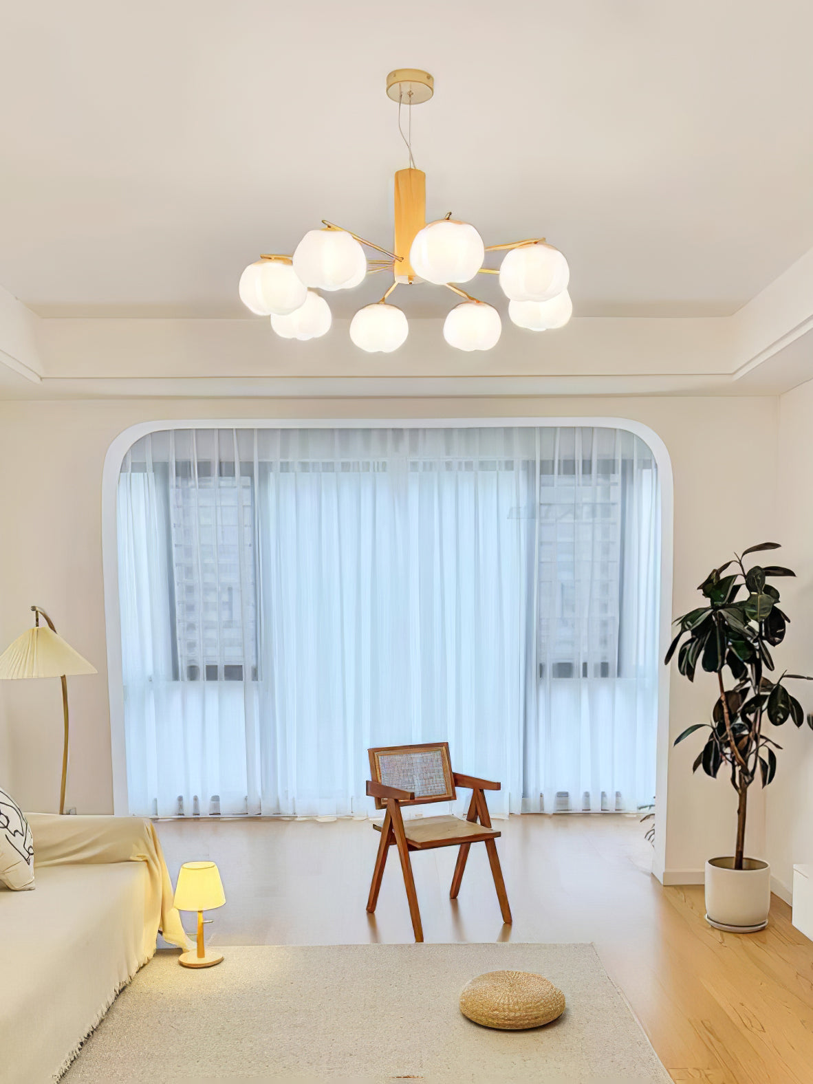 Tyler Vintage Chandelier-Neutral Decor