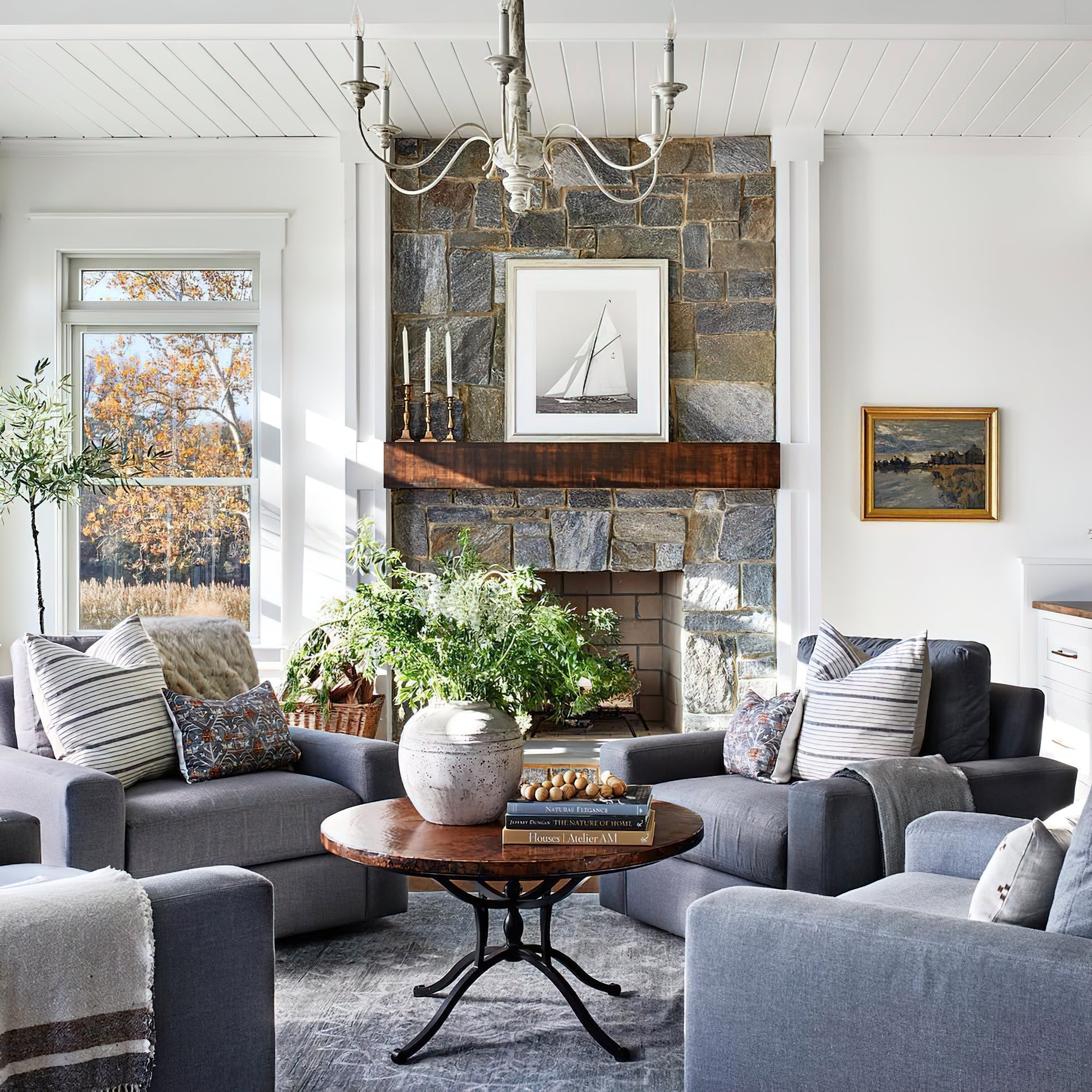 Arlo Chandelier