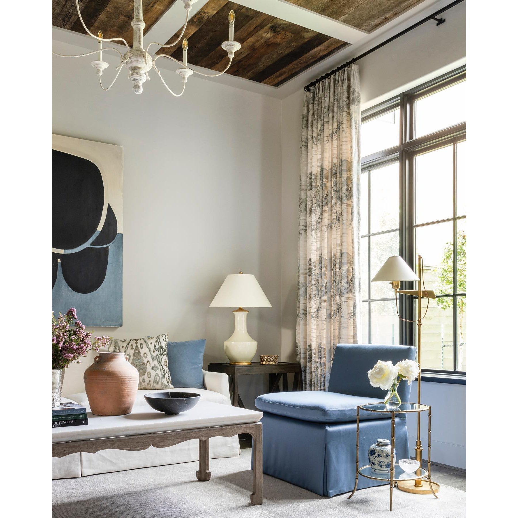 Arlo Chandelier