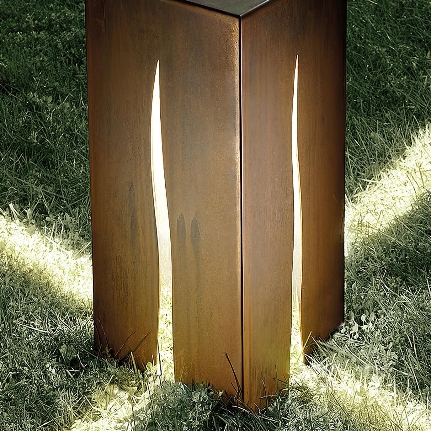 Ugo Outdoor Light Crack Cube-Neutral Decor