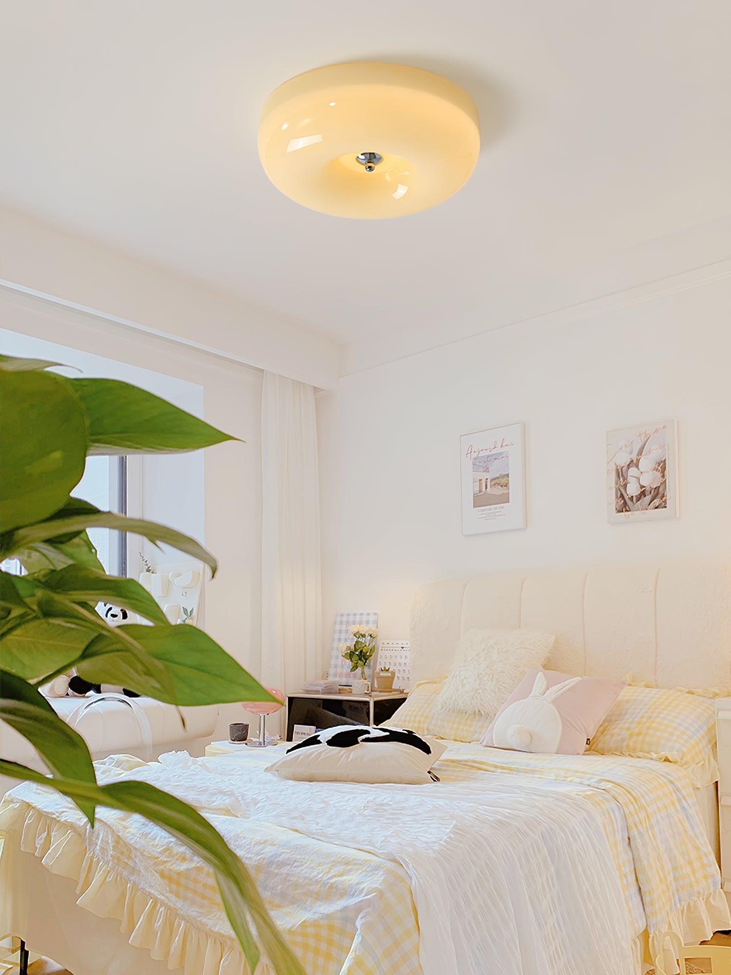 Solara Chandelier Cream Pudding with Blown Glass-Neutral Decor