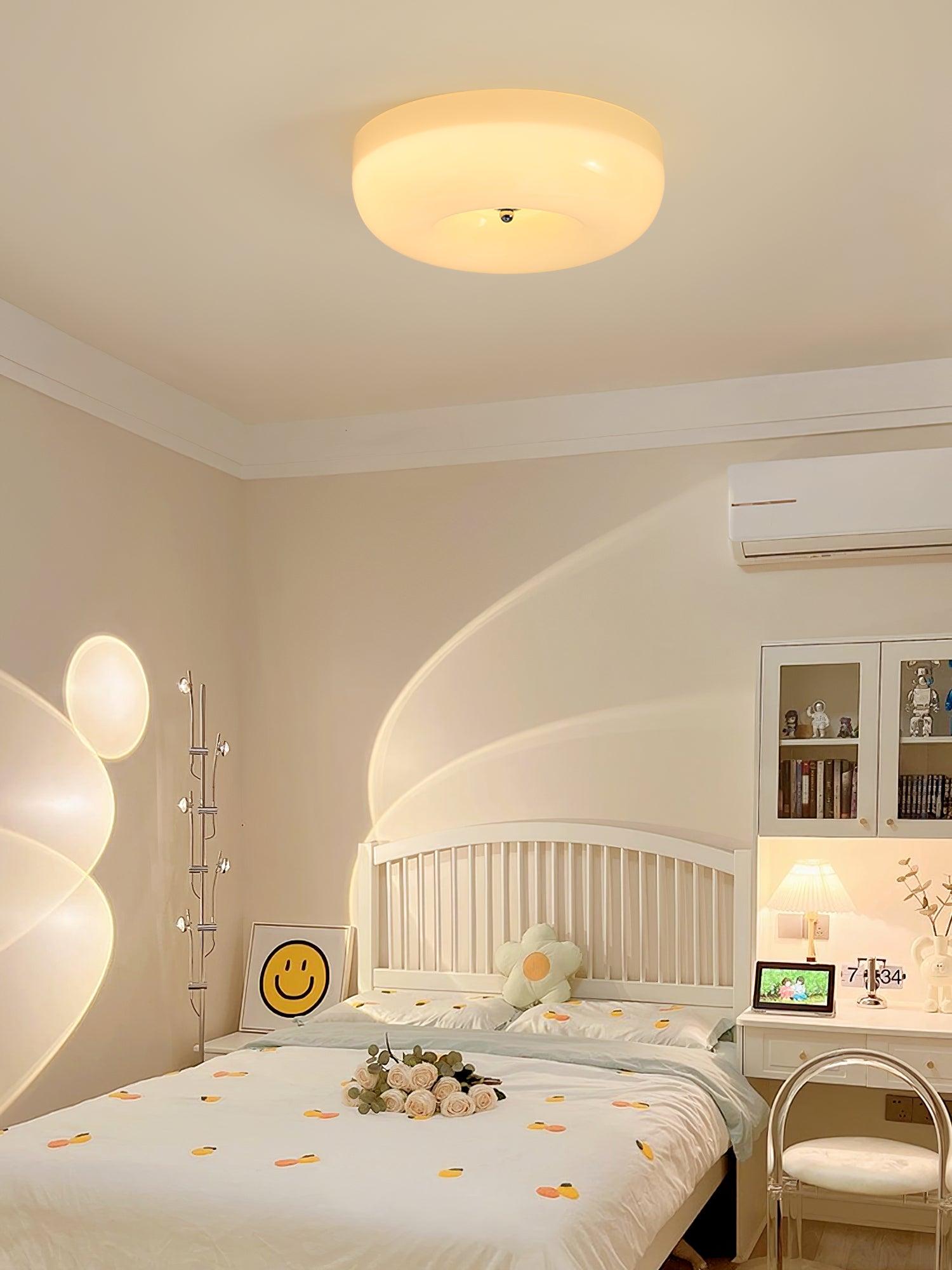Solara Chandelier Cream Pudding with Blown Glass-Neutral Decor