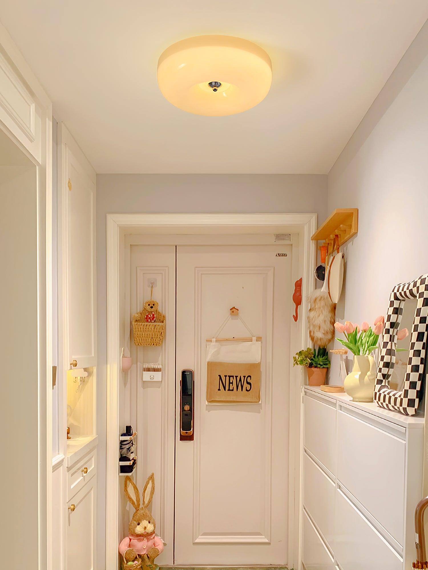 Solara Chandelier Cream Pudding with Blown Glass-Neutral Decor