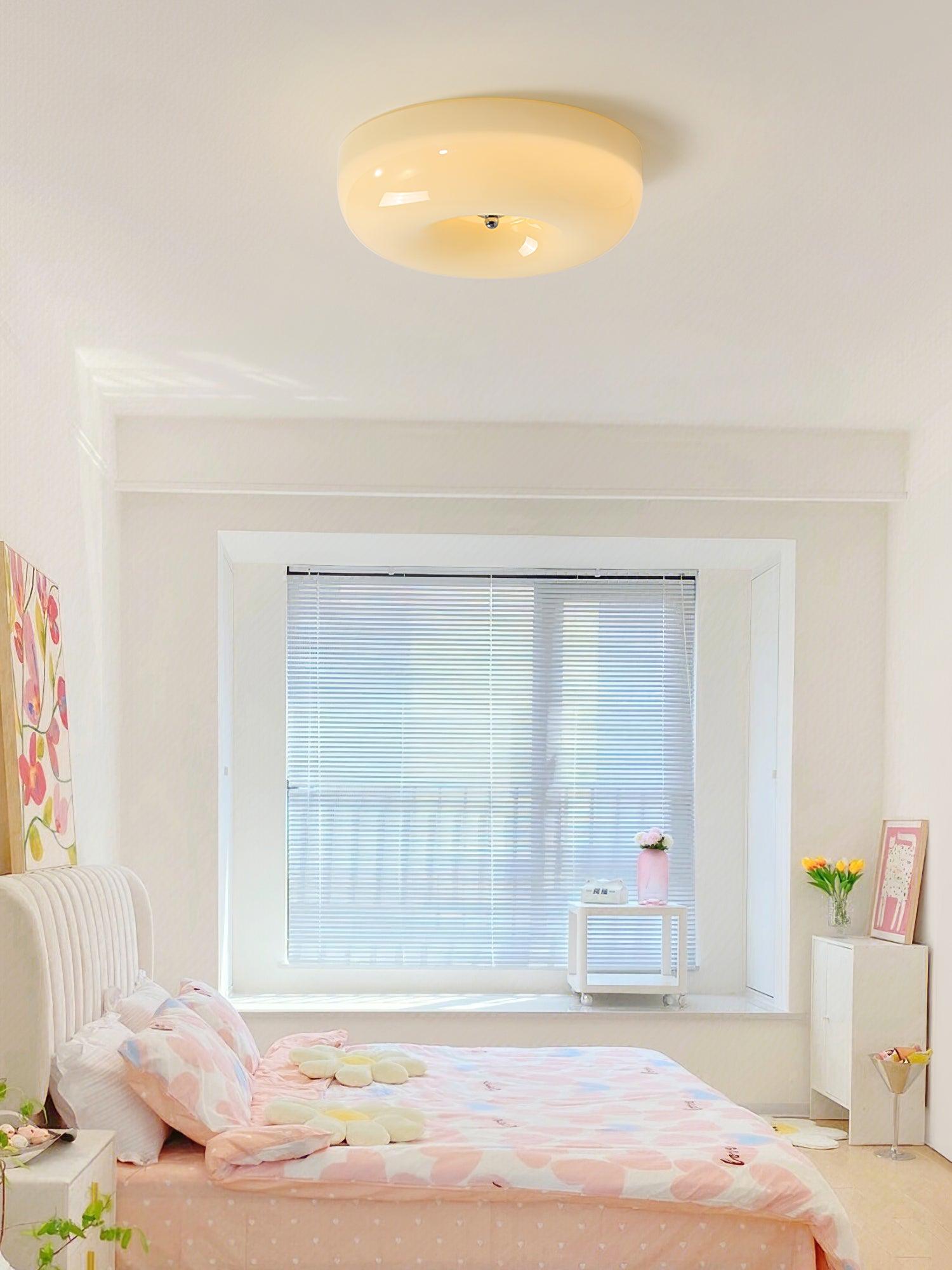 Solara Chandelier Cream Pudding with Blown Glass-Neutral Decor