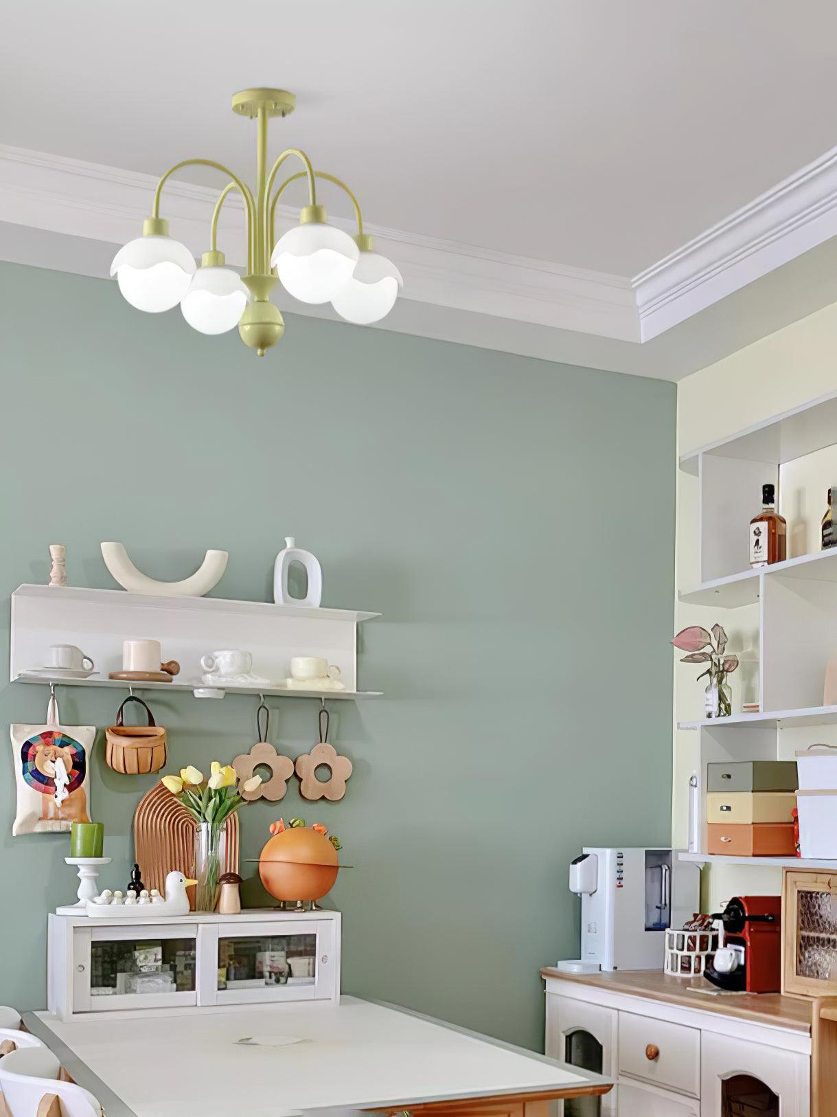 Lustra Chandelier Creamy Lychee Matcha Green Arm-Neutral Decor
