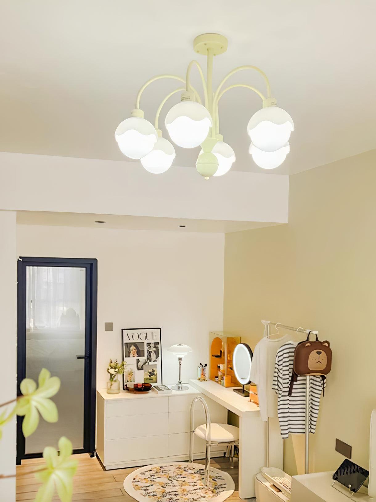 Lustra Chandelier Creamy Lychee Matcha Green Arm-Neutral Decor
