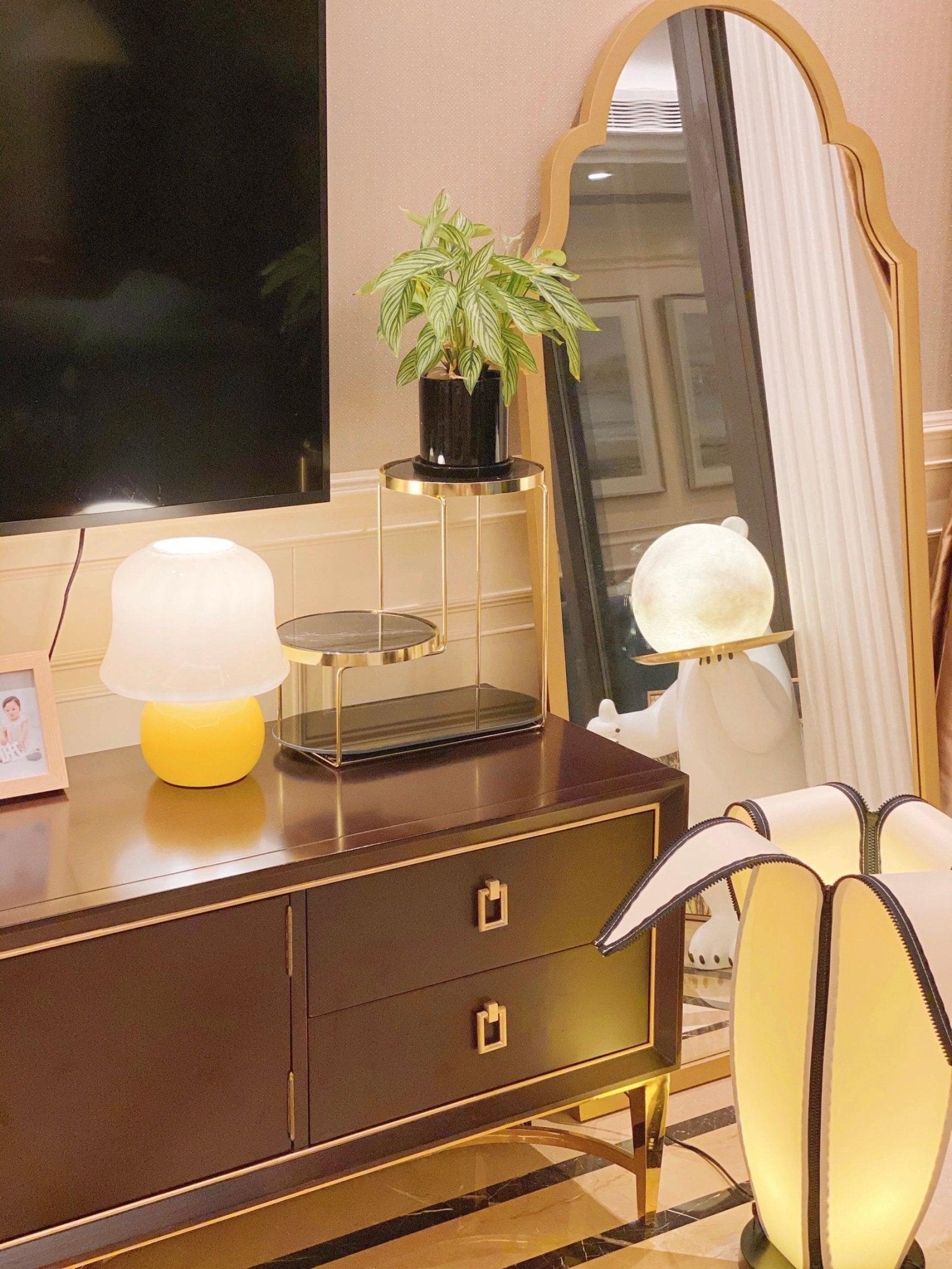 Holg Ceramic Luxury Table Lamp-Neutral Decor