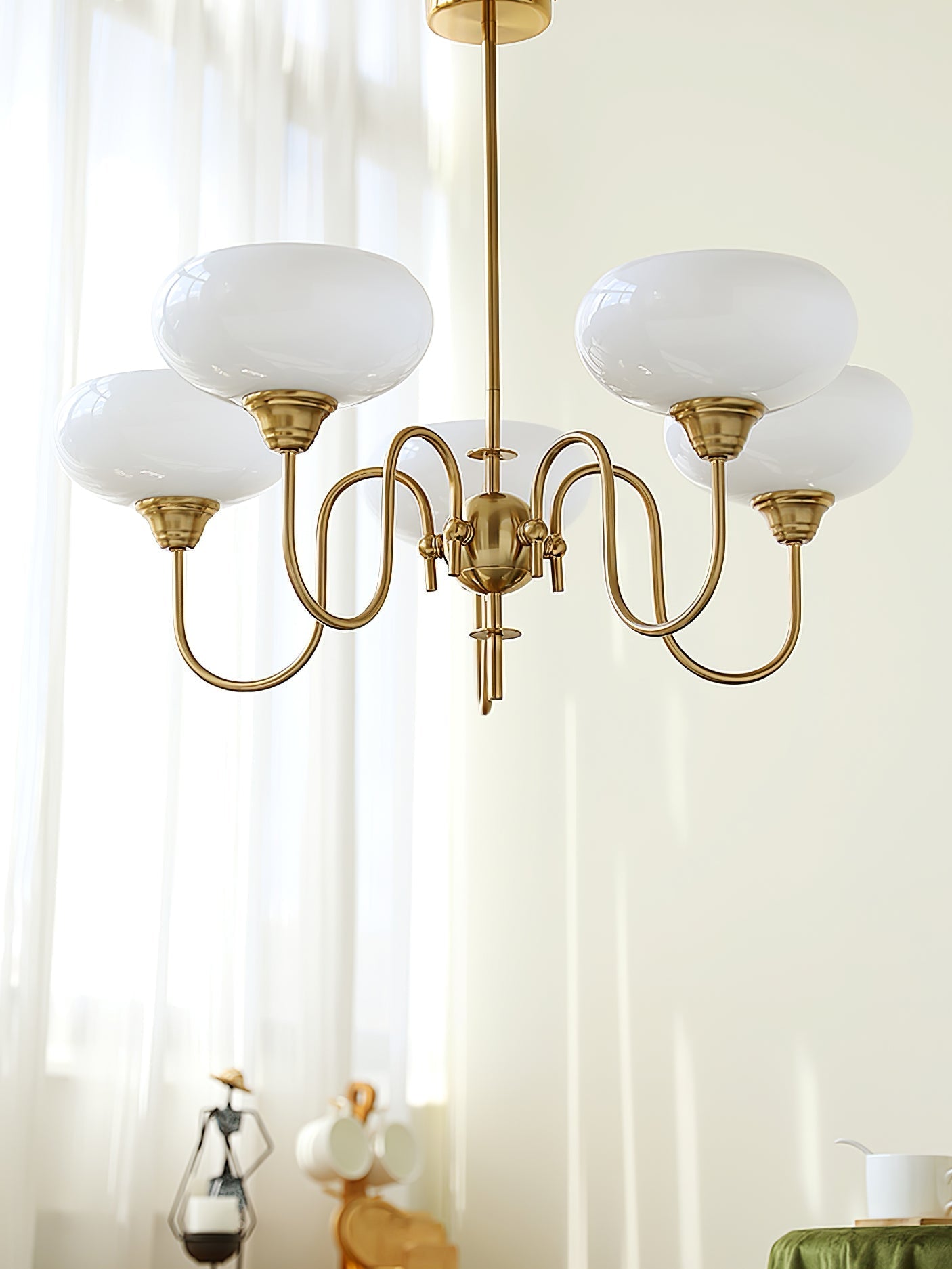 Pavenor Creamy Persimmon Chandelier-Neutral Decor