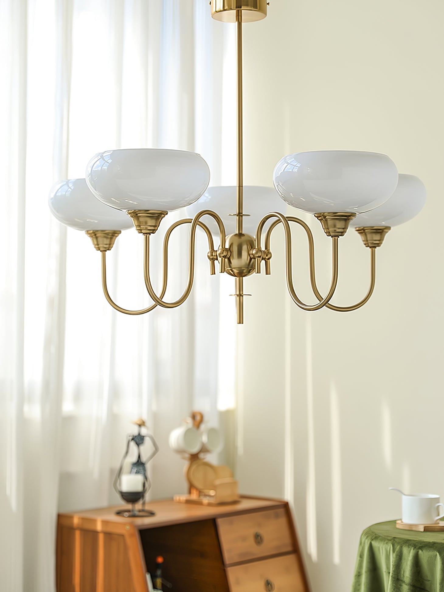 Pavenor Creamy Persimmon Chandelier-Neutral Decor