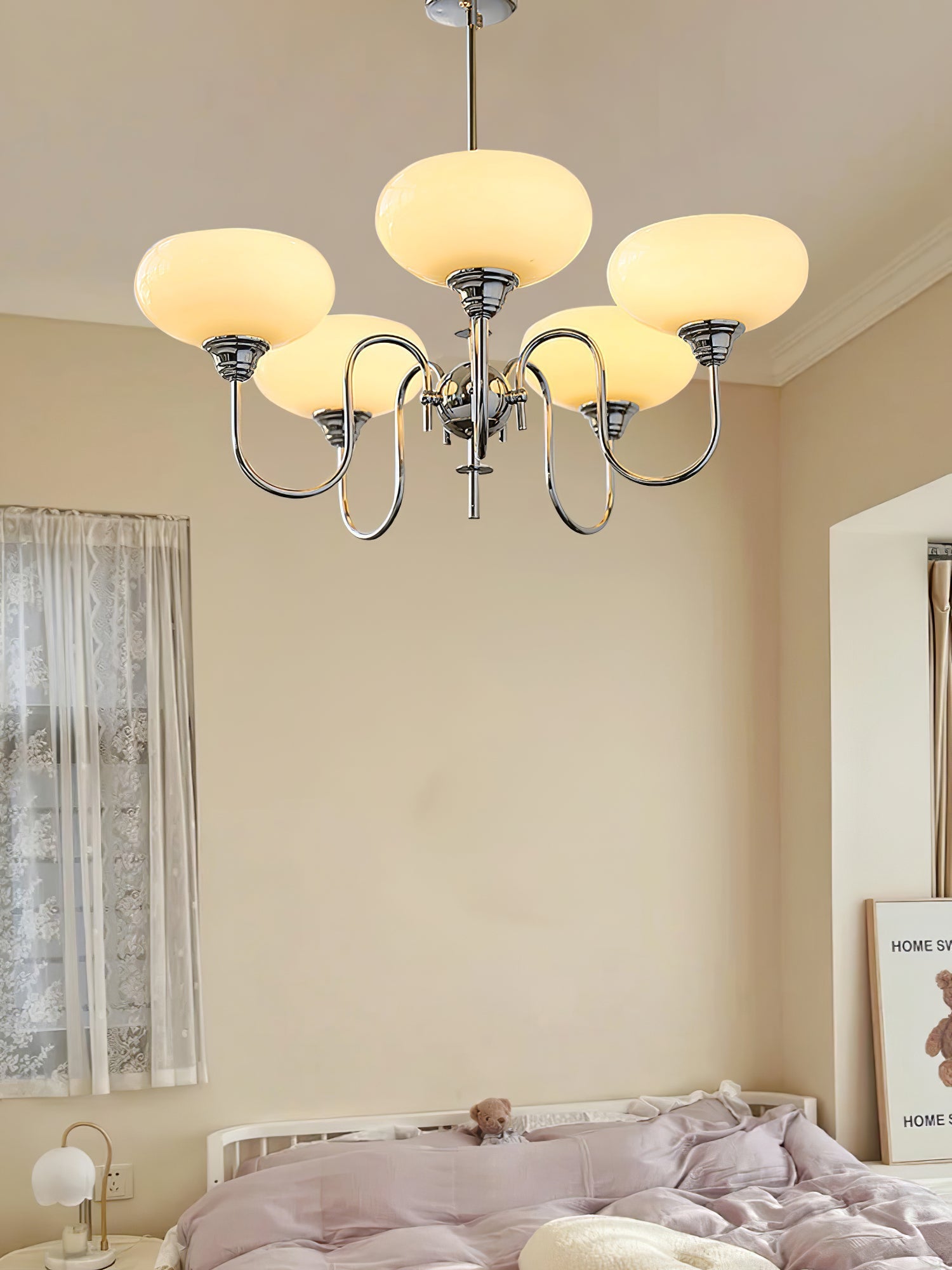 Pavenor Creamy Persimmon Chandelier-Neutral Decor