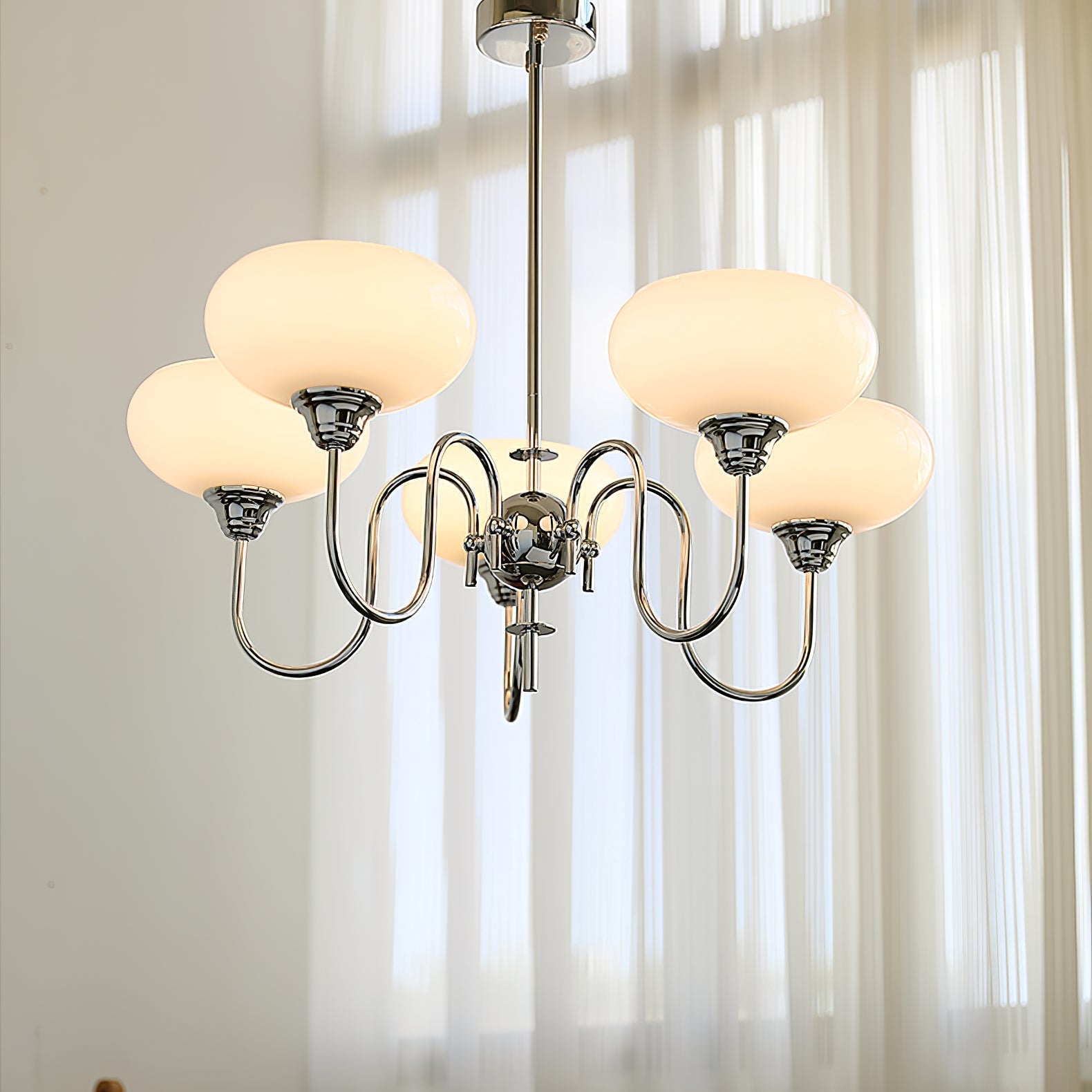 Pavenor Creamy Persimmon Chandelier-Neutral Decor